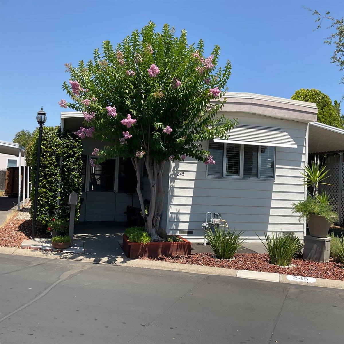 245 Rocky Hills Lane, Rancho Cordova, CA 95670