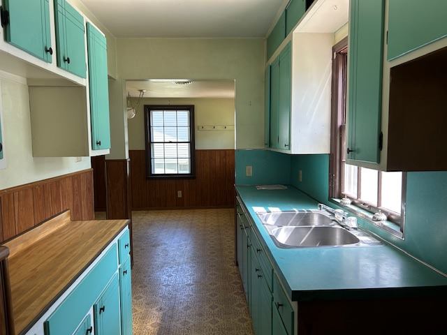 3022 SE Colorado AVE, Topeka, KS 66605