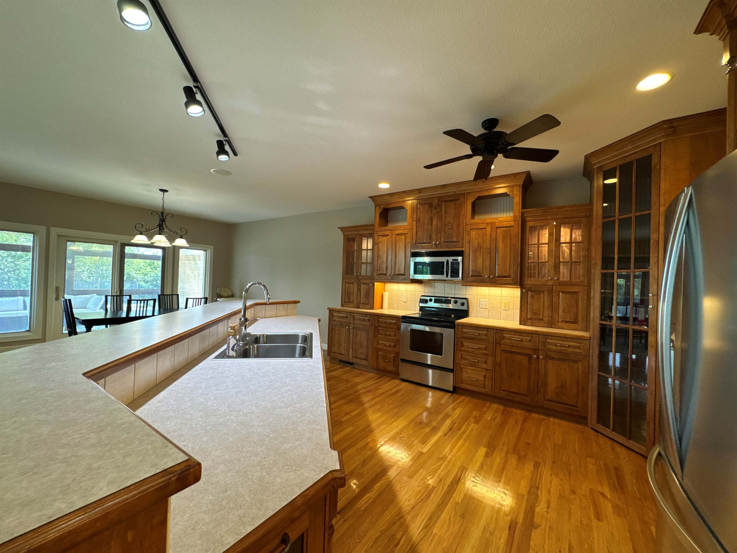 7518 SW Ambassador Pl, Topeka, KS 66610