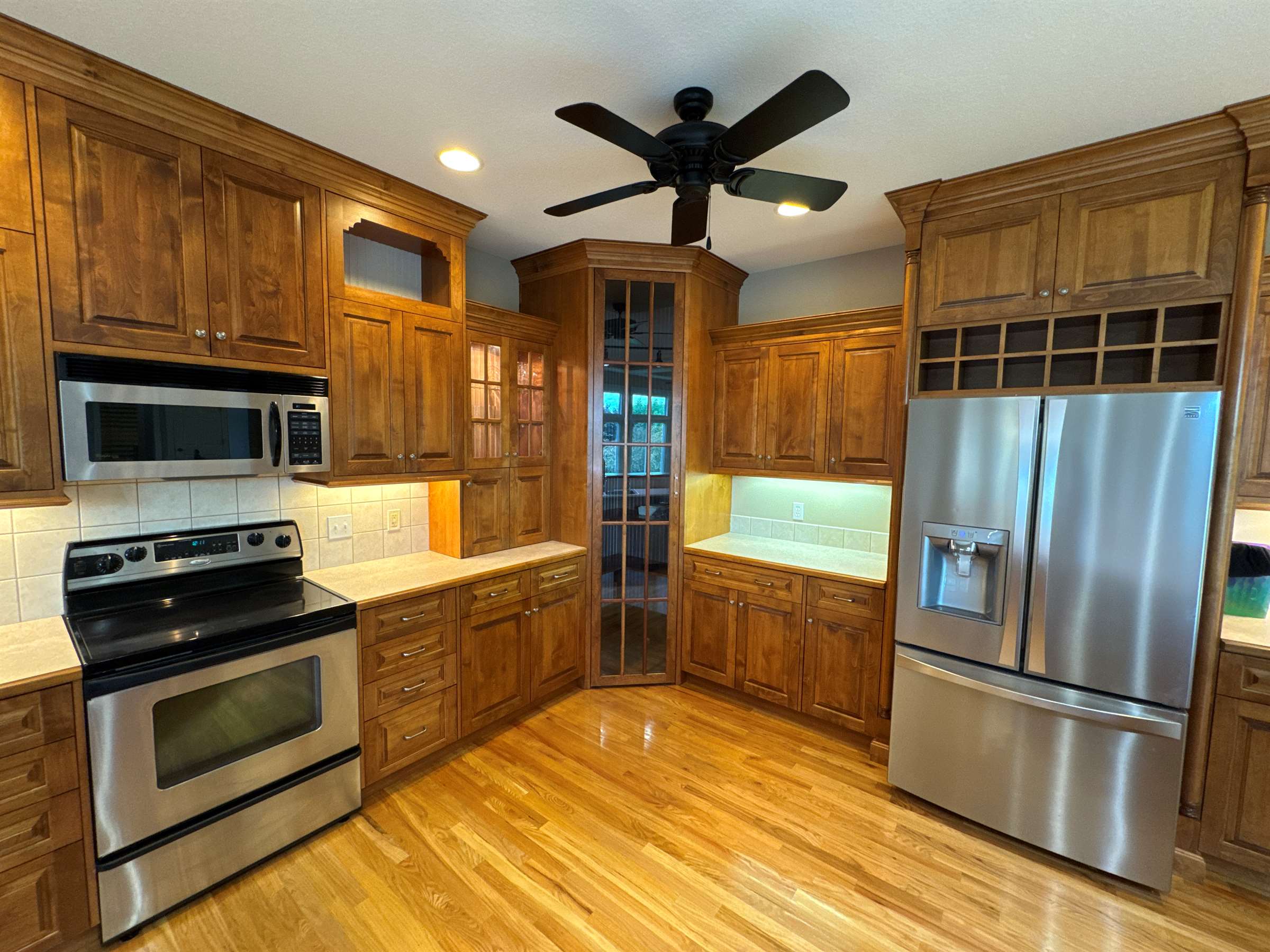 7518 SW Ambassador Pl, Topeka, KS 66610