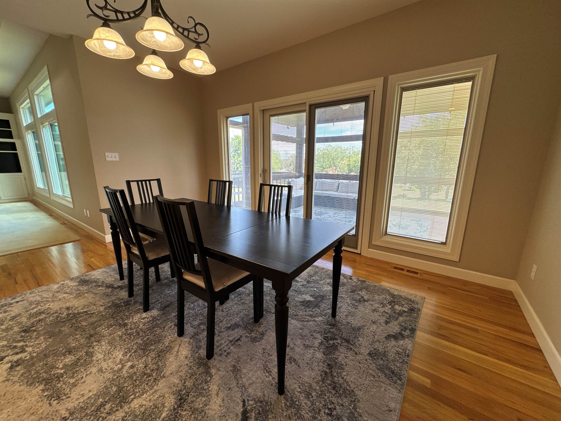 7518 SW Ambassador Pl, Topeka, KS 66610