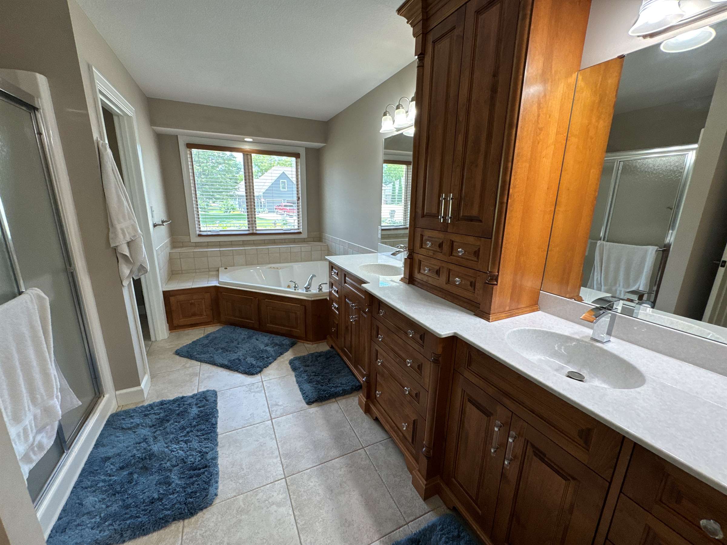 7518 SW Ambassador Pl, Topeka, KS 66610