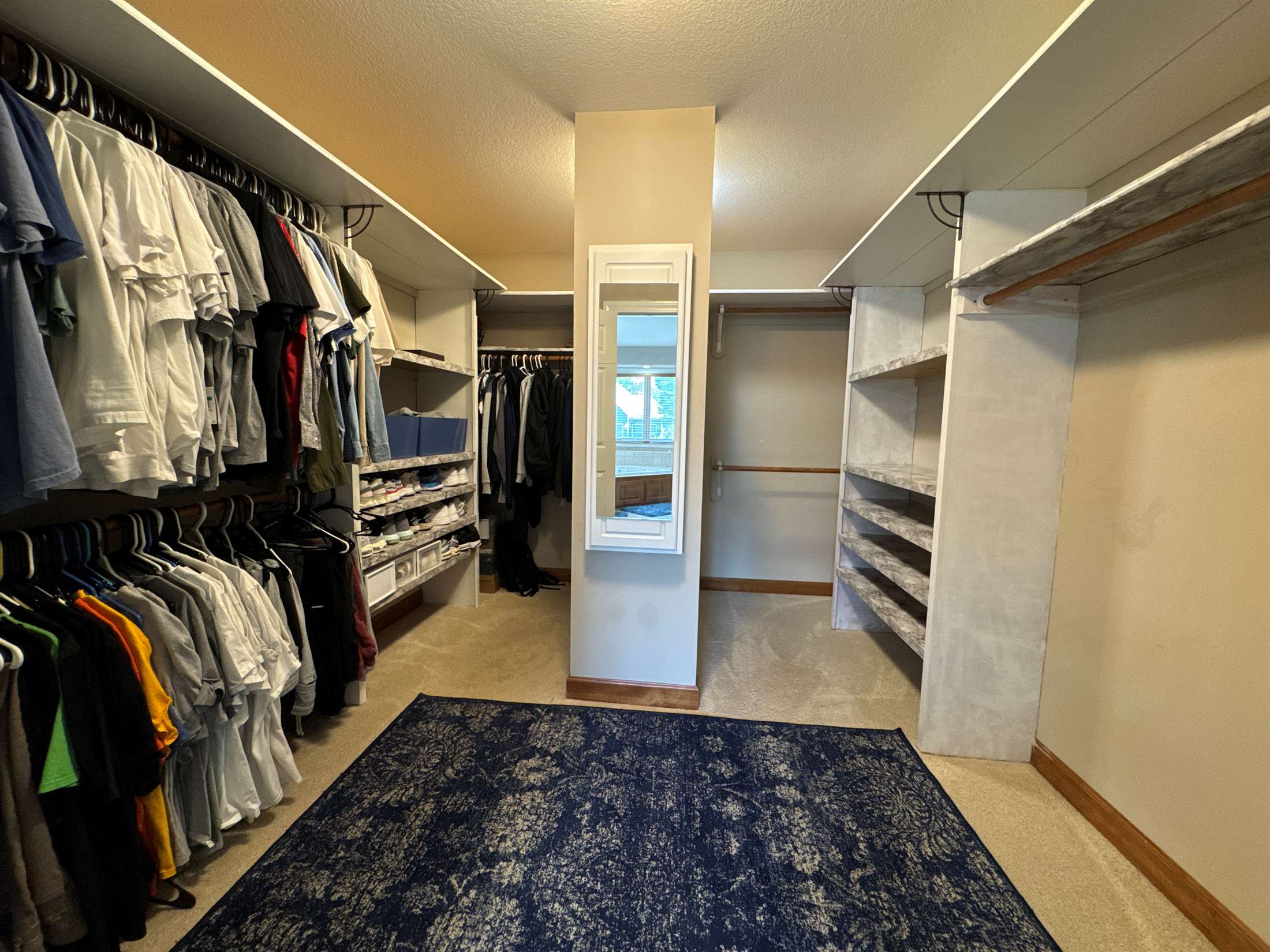 7518 SW Ambassador Pl, Topeka, KS 66610