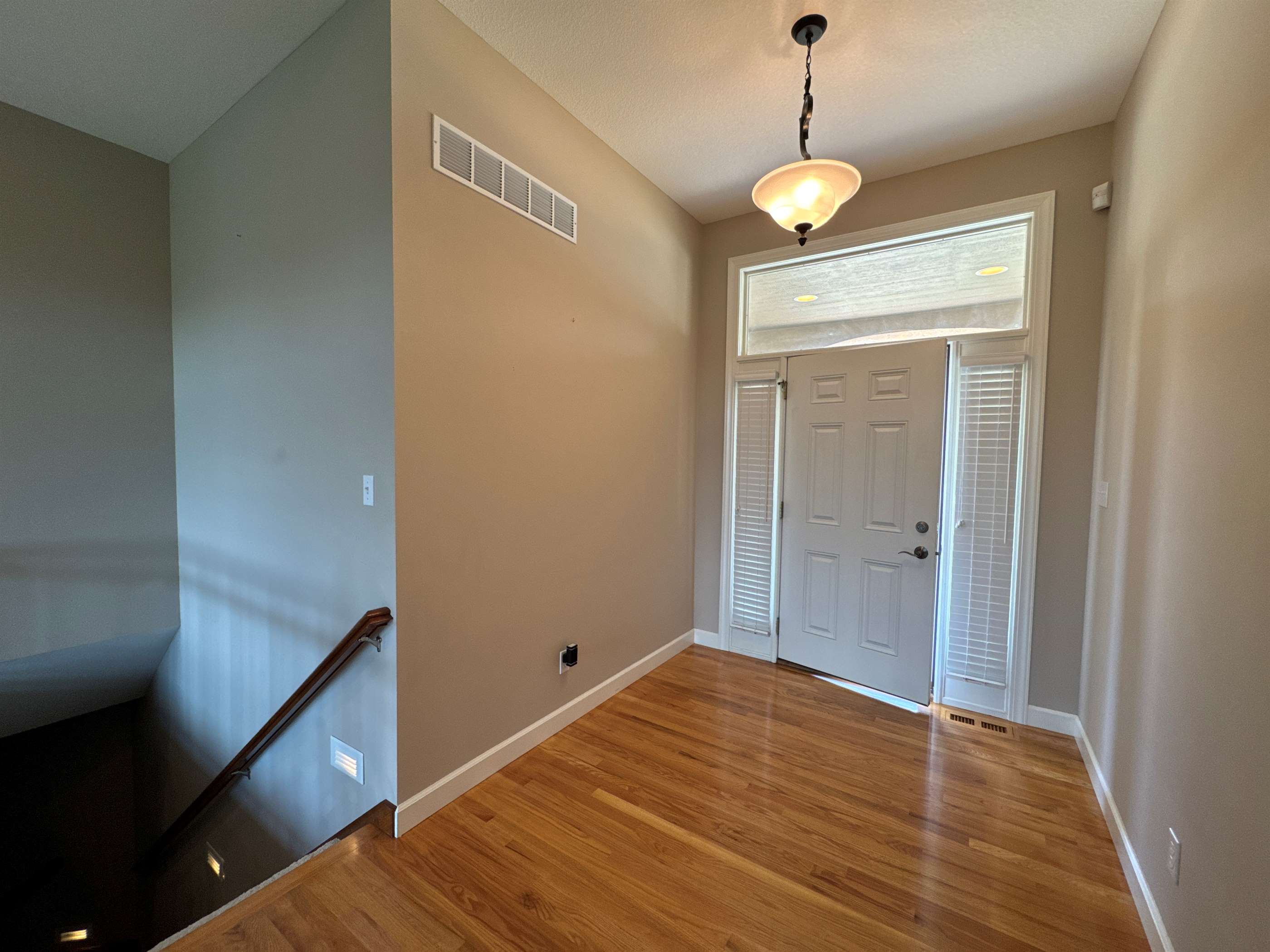 7518 SW Ambassador Pl, Topeka, KS 66610