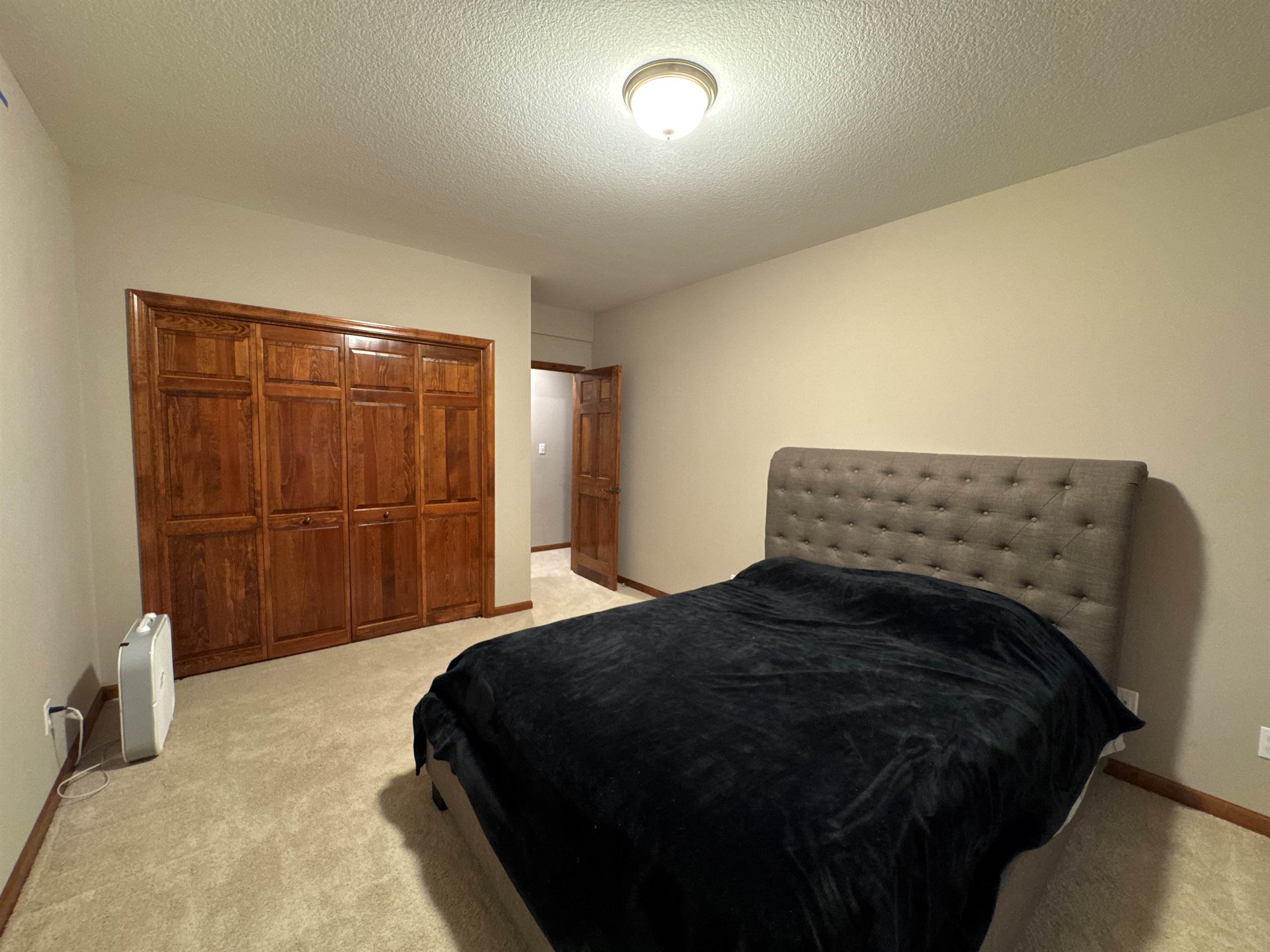 7518 SW Ambassador Pl, Topeka, KS 66610