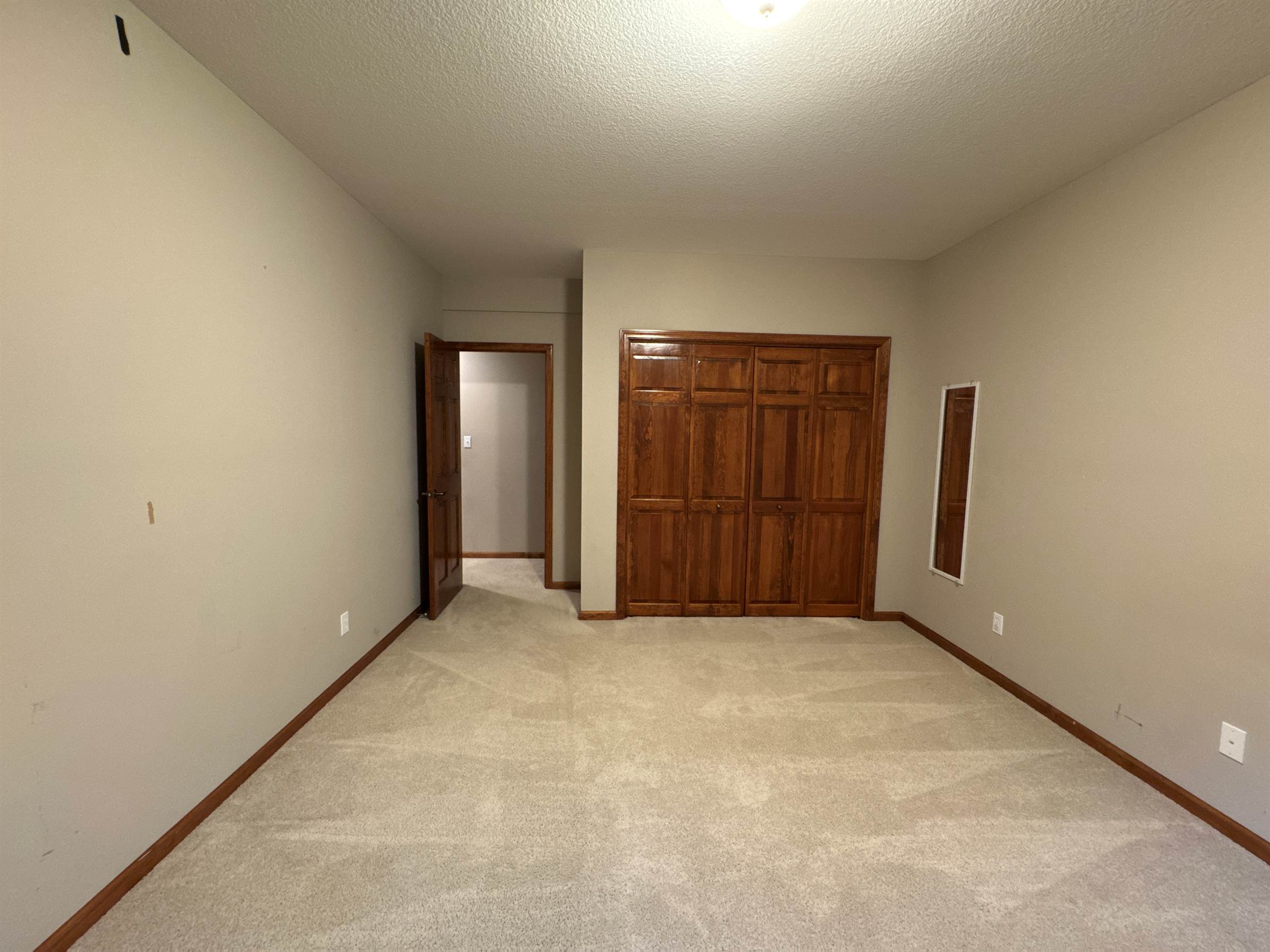 7518 SW Ambassador Pl, Topeka, KS 66610