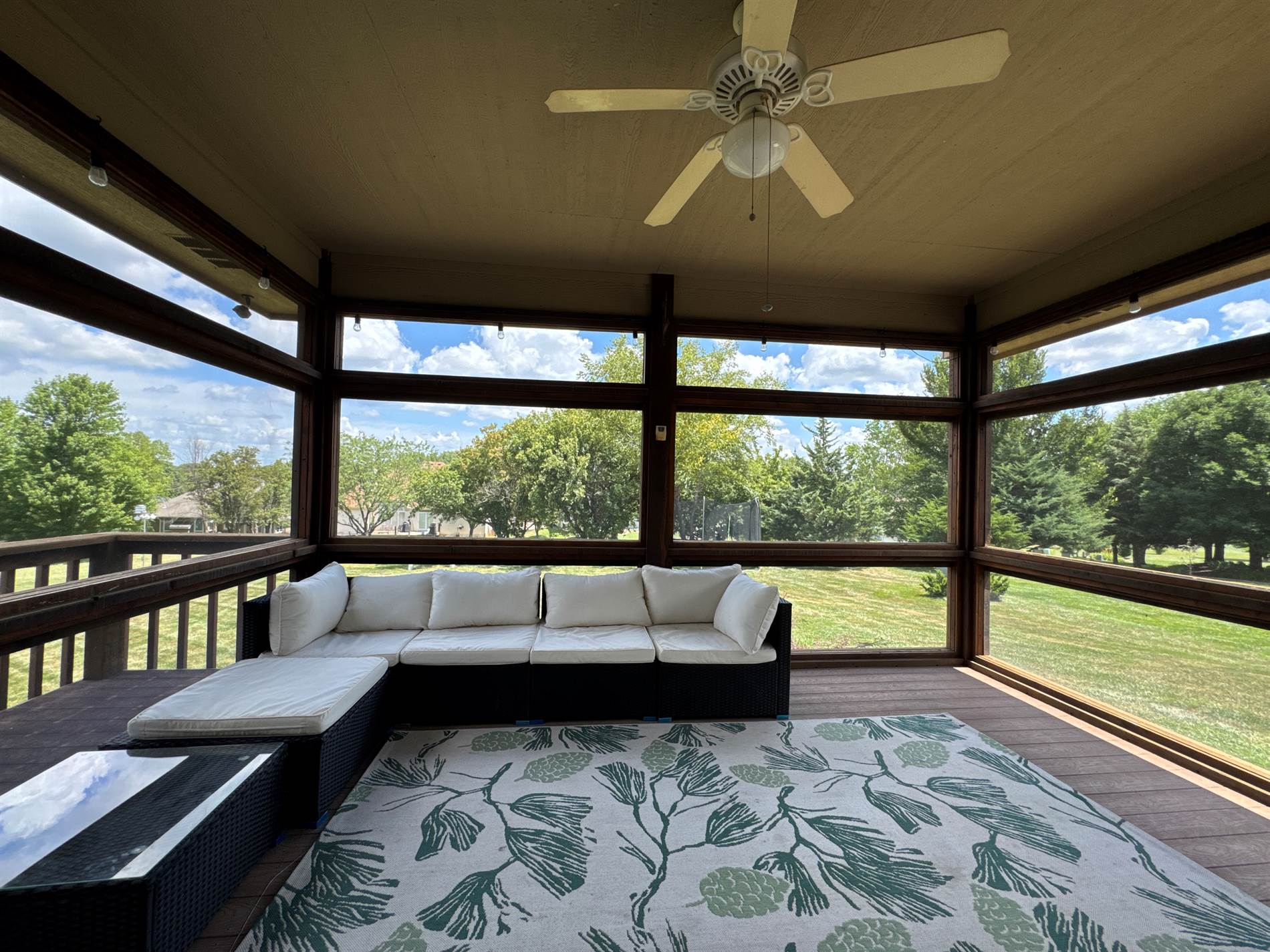 7518 SW Ambassador Pl, Topeka, KS 66610