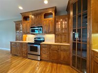 7518 SW Ambassador Pl, Topeka, KS 66610