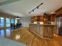 7518 SW Ambassador Pl, Topeka, KS 66610