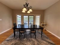 7518 SW Ambassador Pl, Topeka, KS 66610