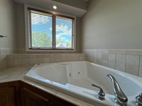 7518 SW Ambassador Pl, Topeka, KS 66610