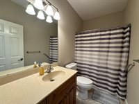 7518 SW Ambassador Pl, Topeka, KS 66610