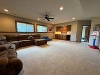 7518 SW Ambassador Pl, Topeka, KS 66610