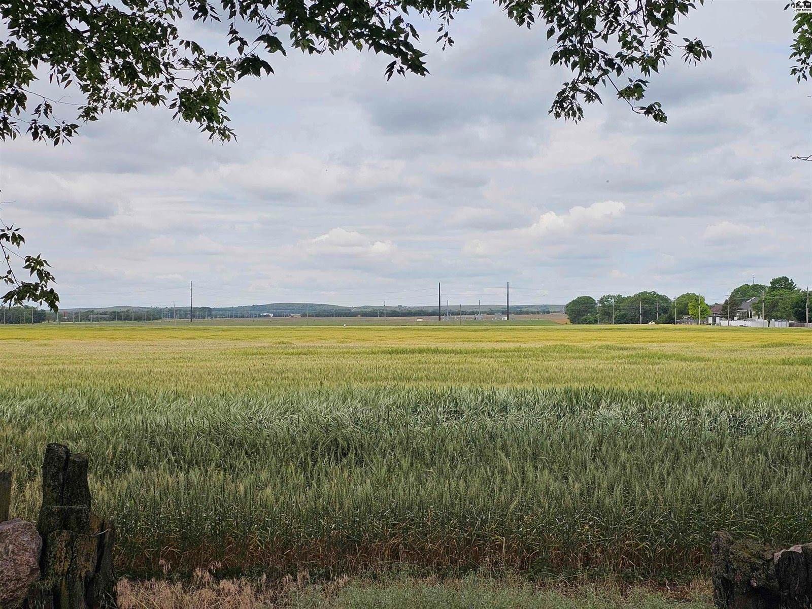 217 West Normal Dr, Lindsborg, KS 67456