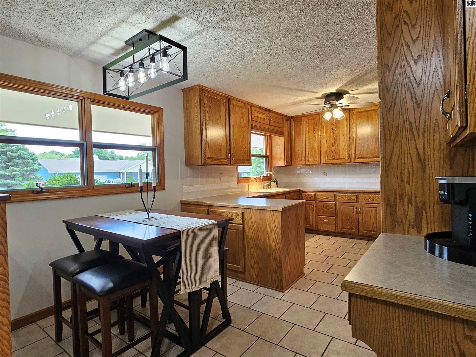 217 West Normal Dr, Lindsborg, KS 67456