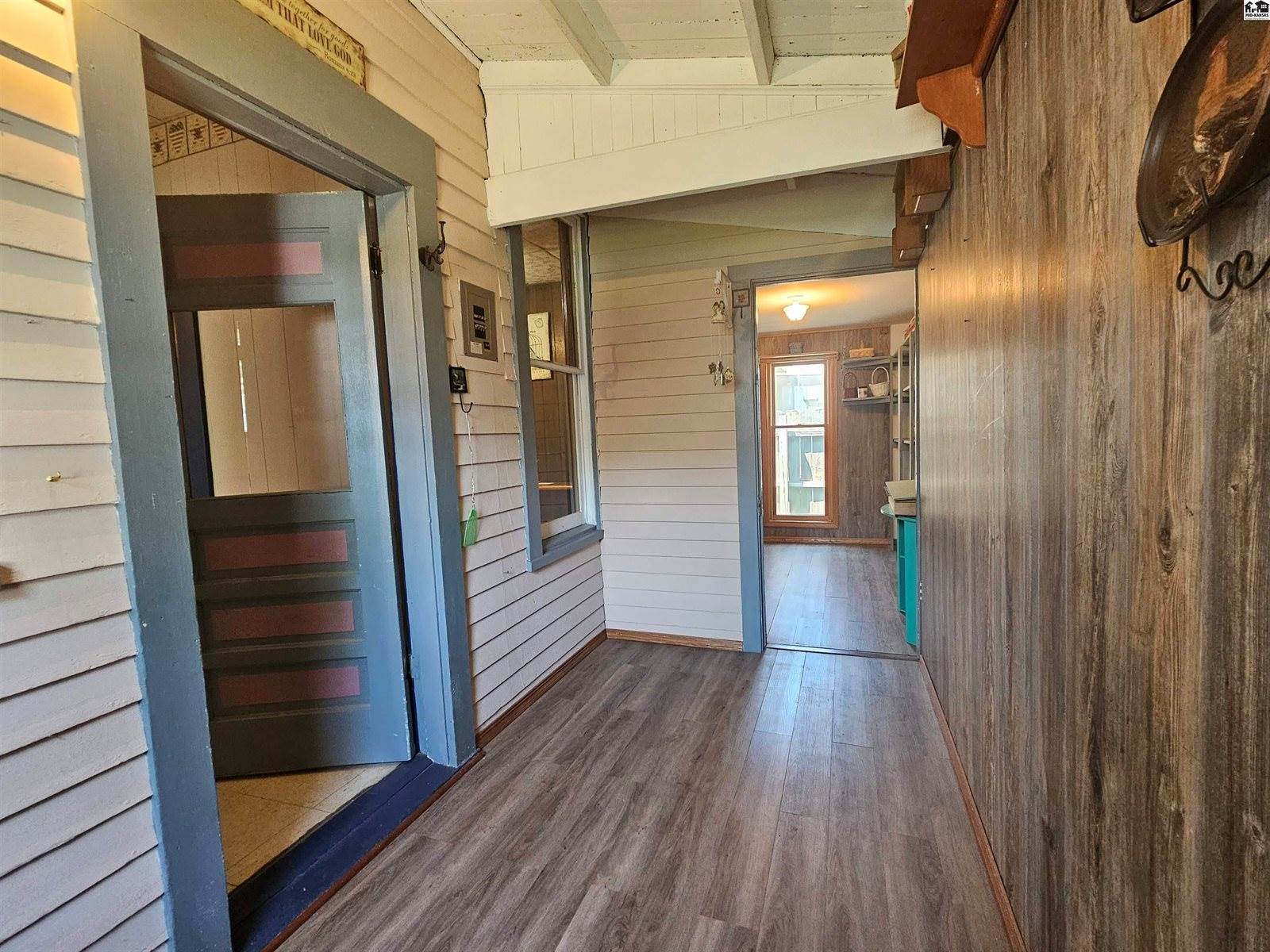 112 North Swedonia St, Marquette, KS 67464