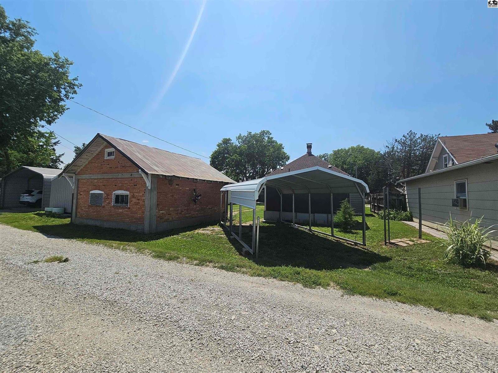 112 North Swedonia St, Marquette, KS 67464