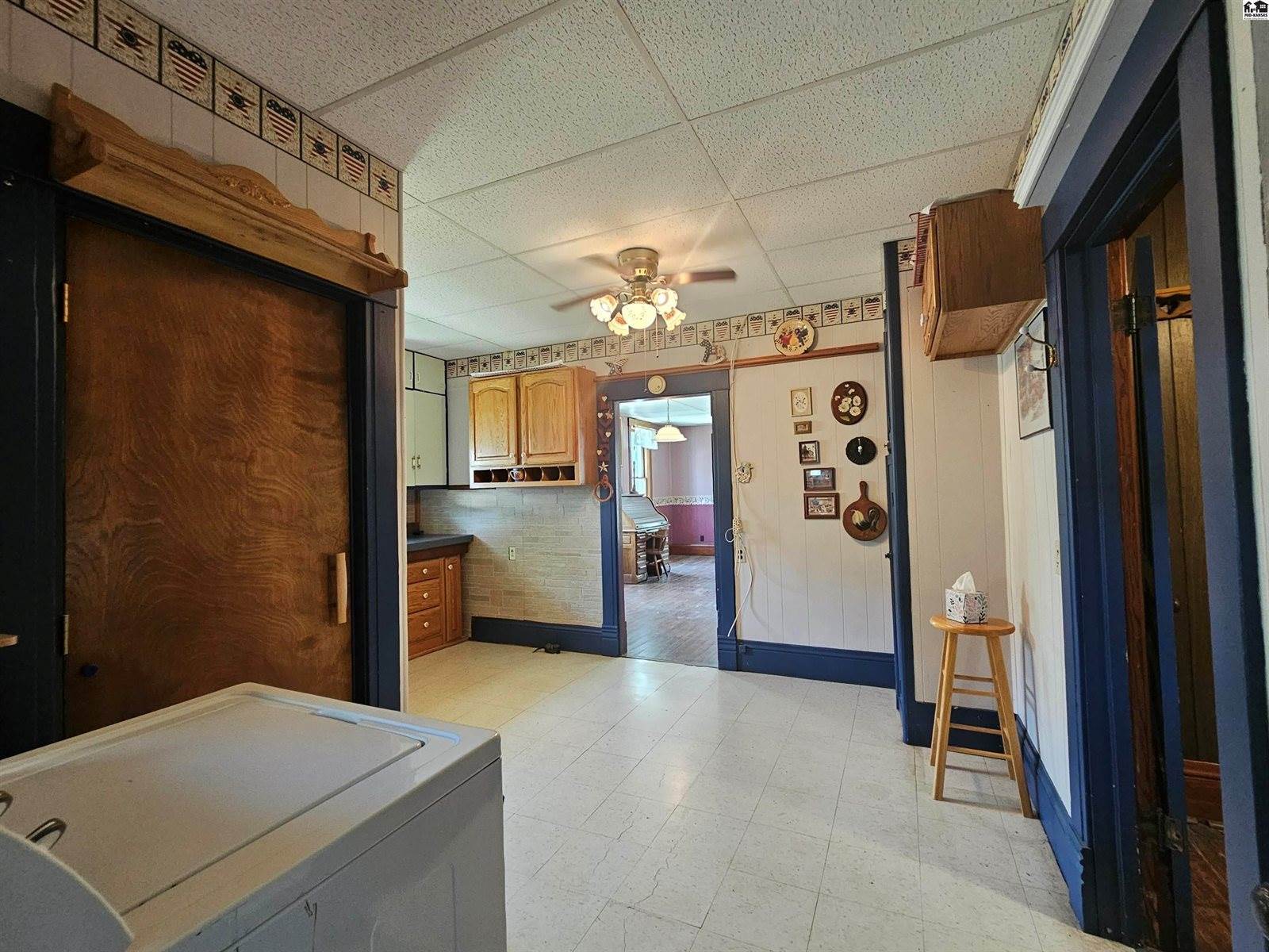 112 North Swedonia St, Marquette, KS 67464