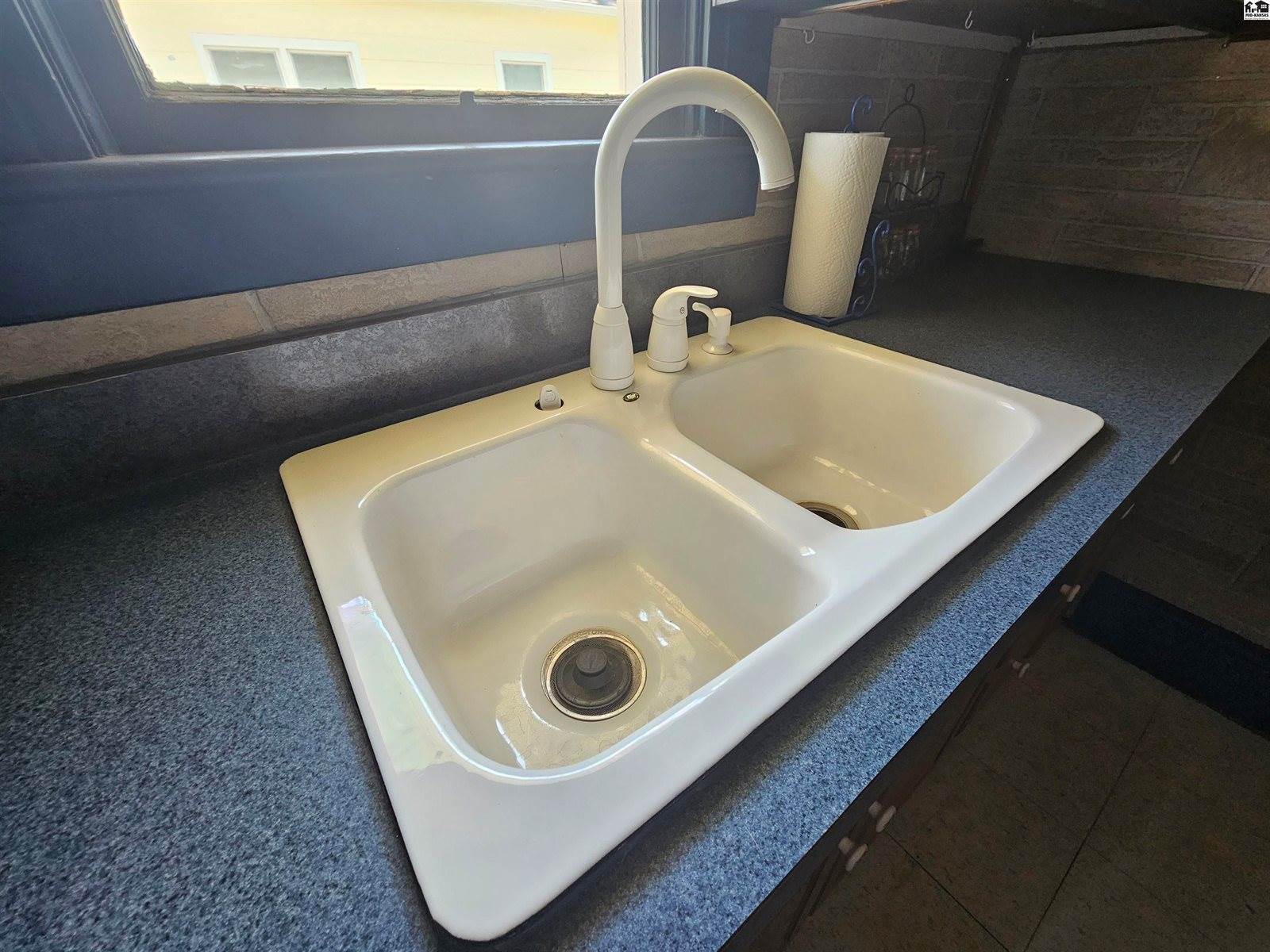 112 North Swedonia St, Marquette, KS 67464