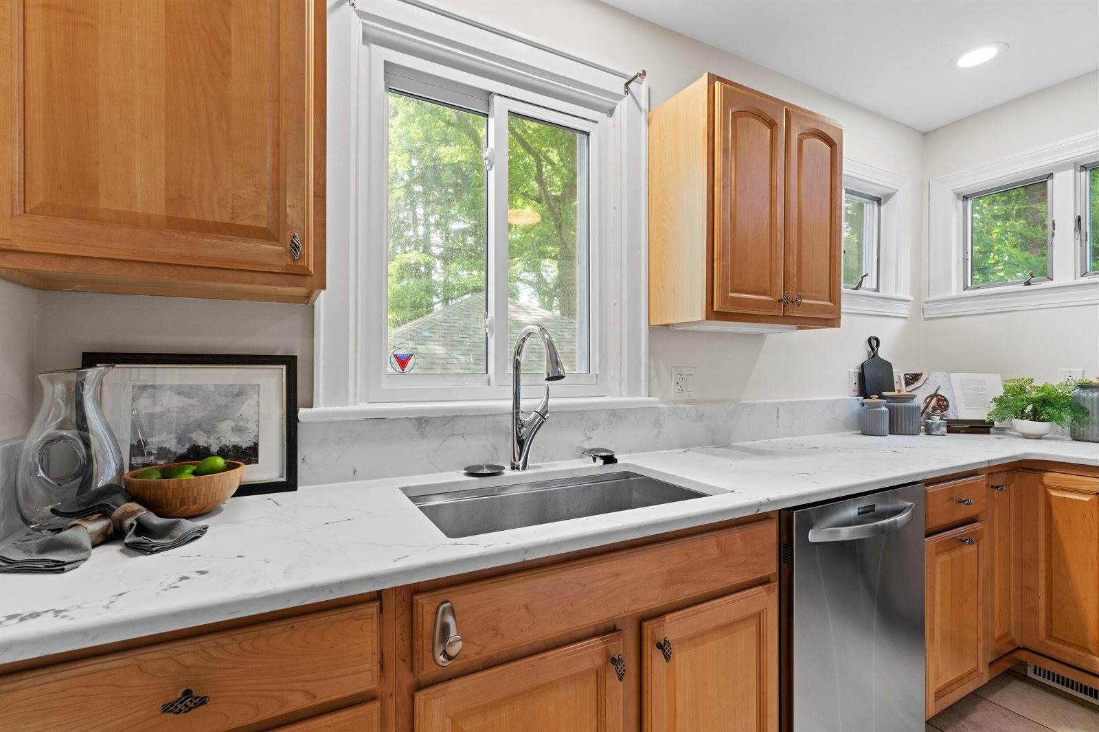 99 East North Broadway Street, Columbus, OH 43214