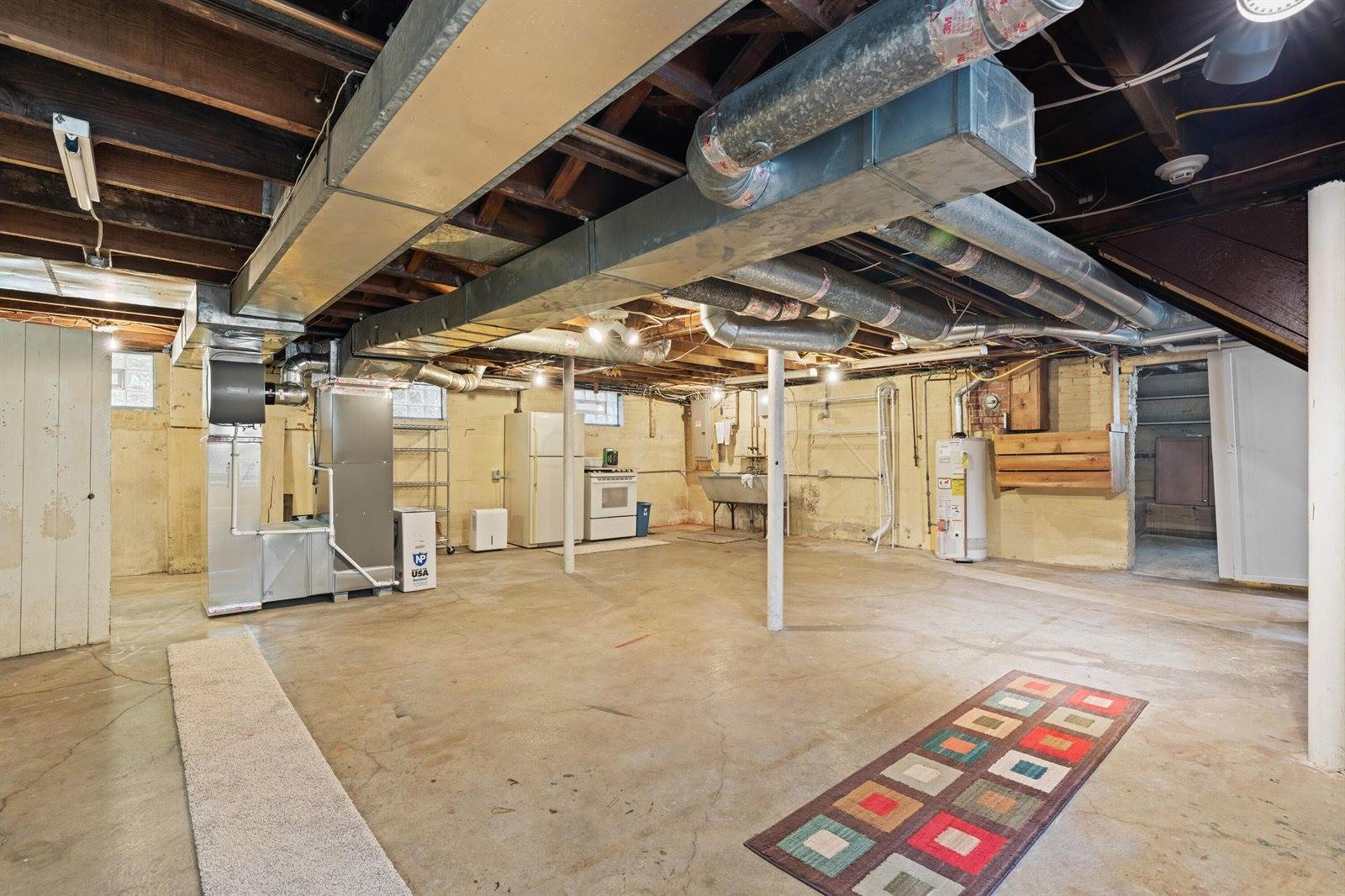 99 East North Broadway Street, Columbus, OH 43214