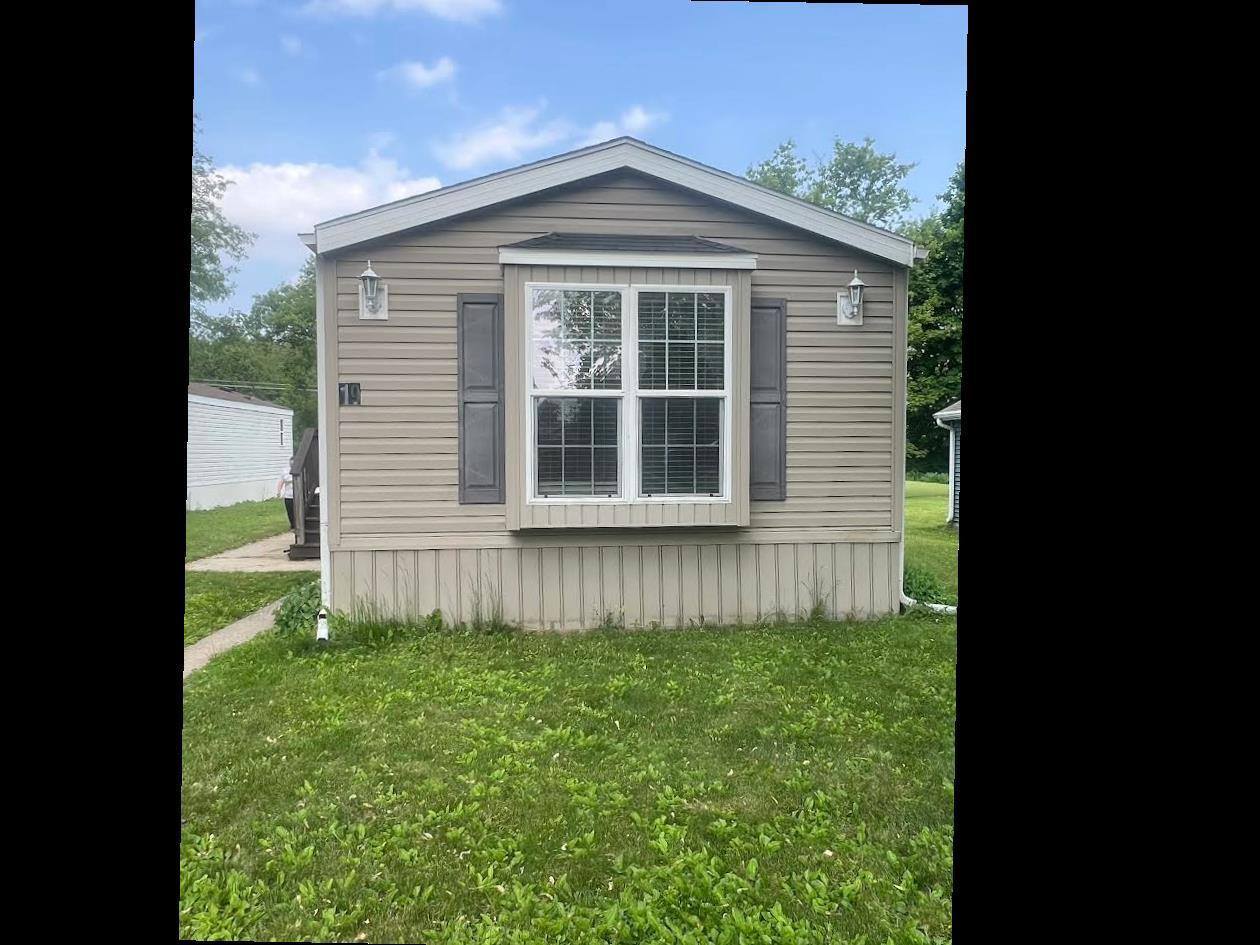 N2639 County Road Z #B19, Dousman, WI 53118