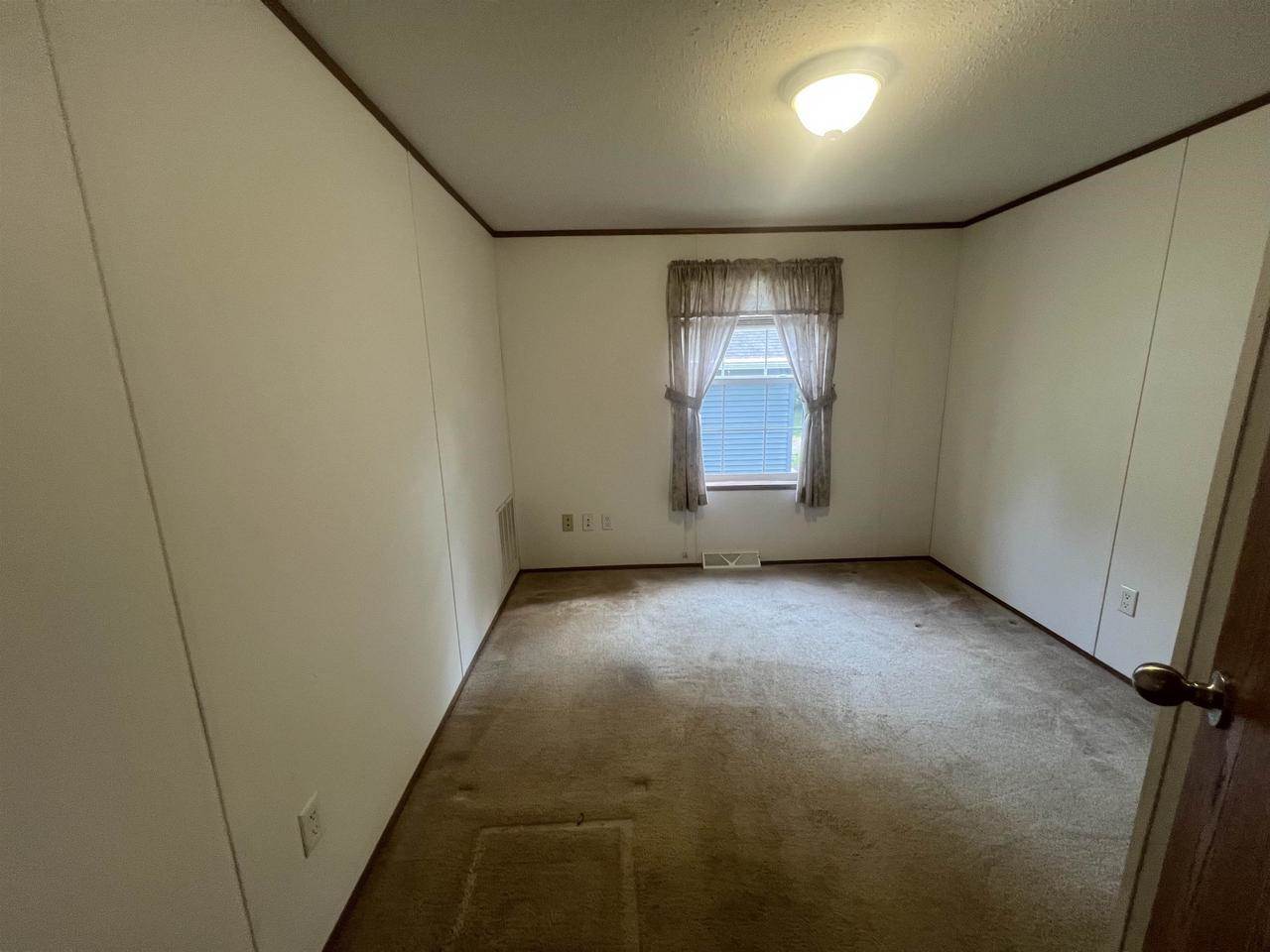 N2639 County Road Z #B19, Dousman, WI 53118