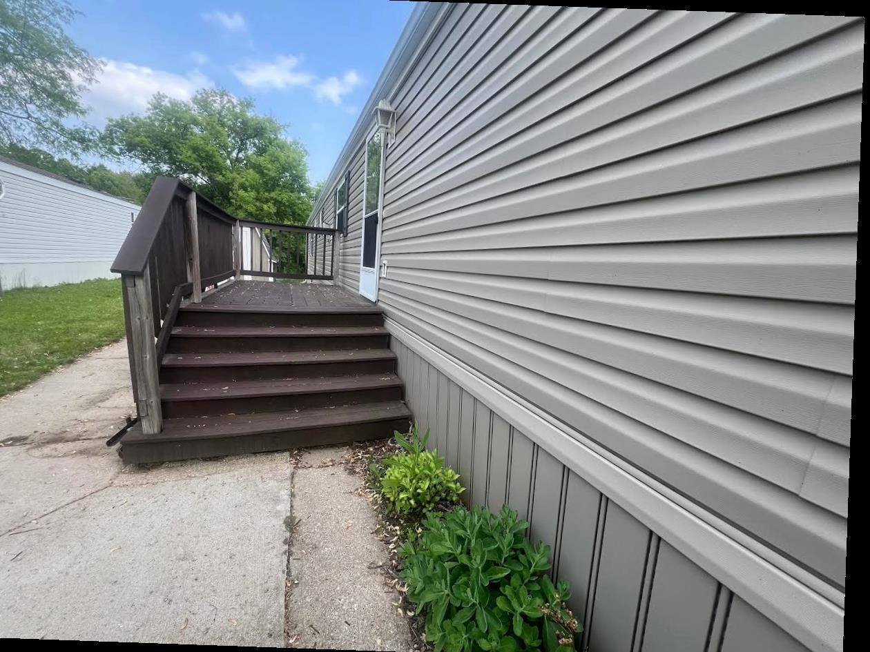 N2639 County Road Z #B19, Dousman, WI 53118