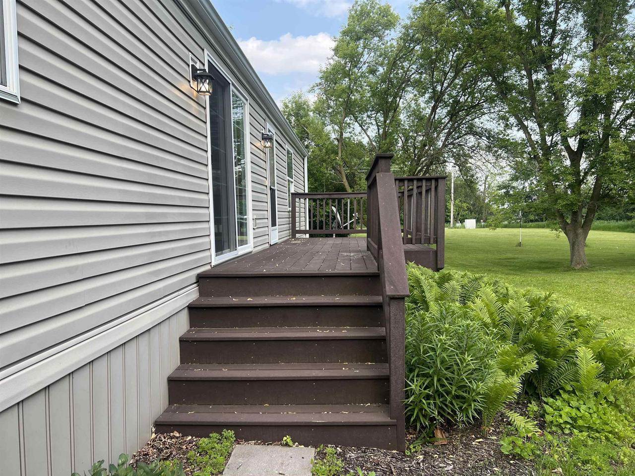 N2639 County Road Z #B19, Dousman, WI 53118