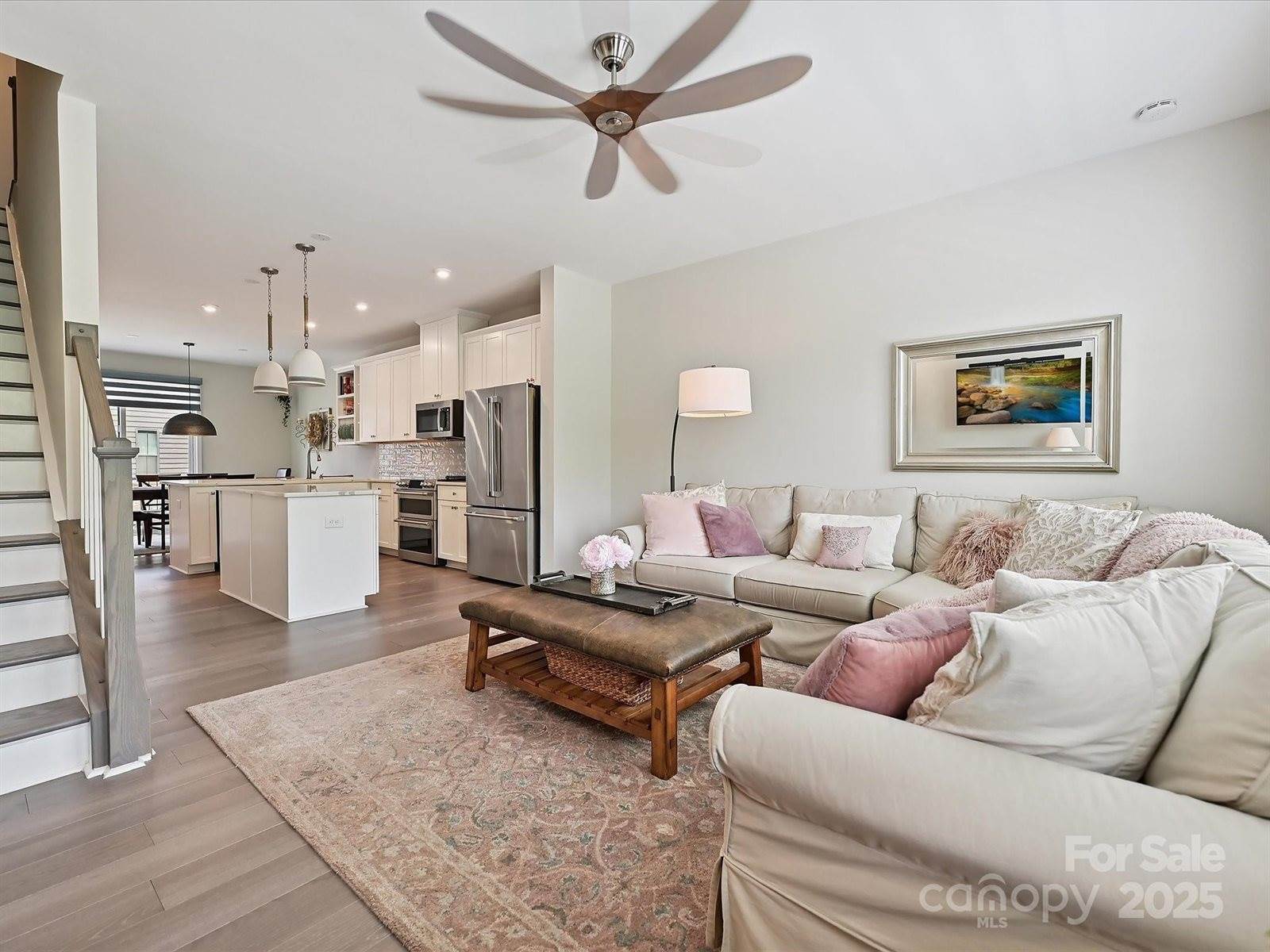 824 Broad River Lane, Charlotte, NC 28211