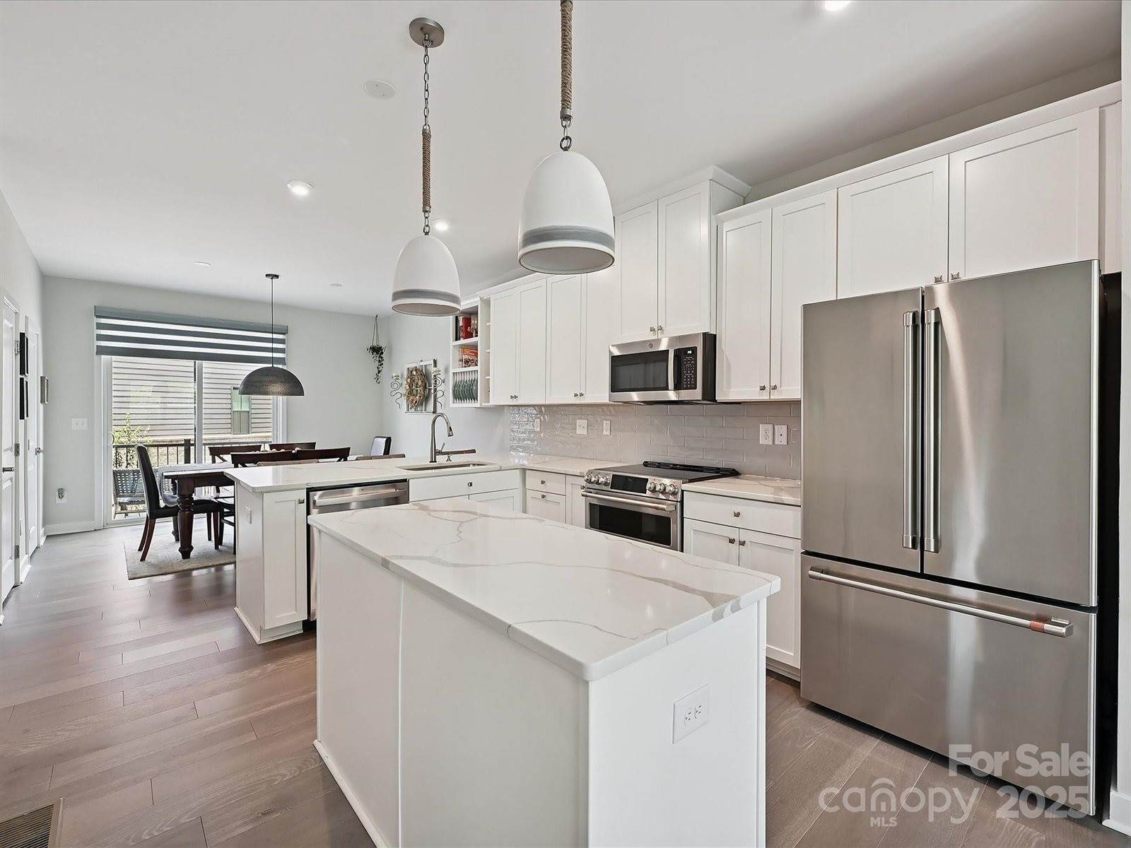 824 Broad River Lane, Charlotte, NC 28211