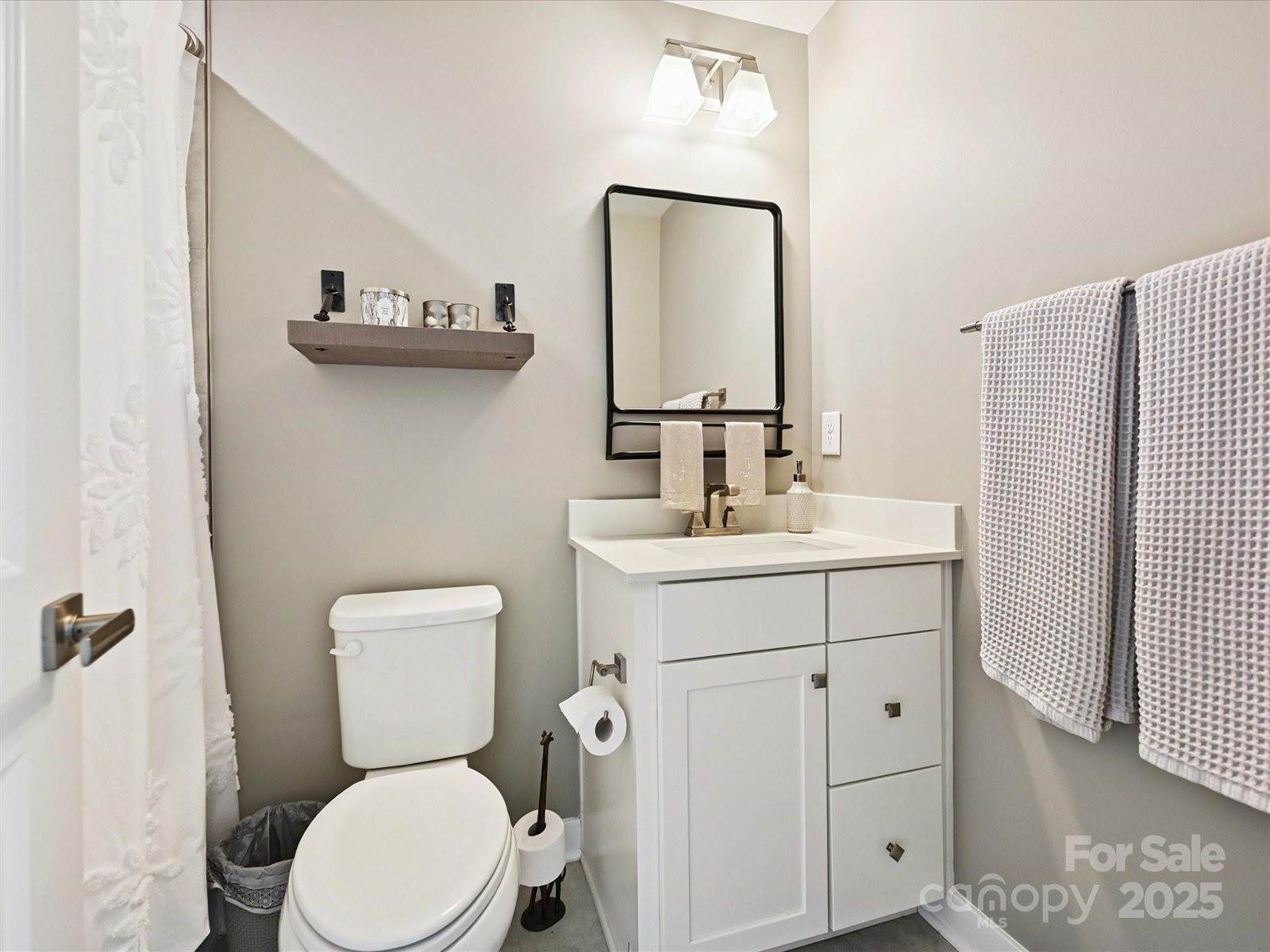 824 Broad River Lane, Charlotte, NC 28211