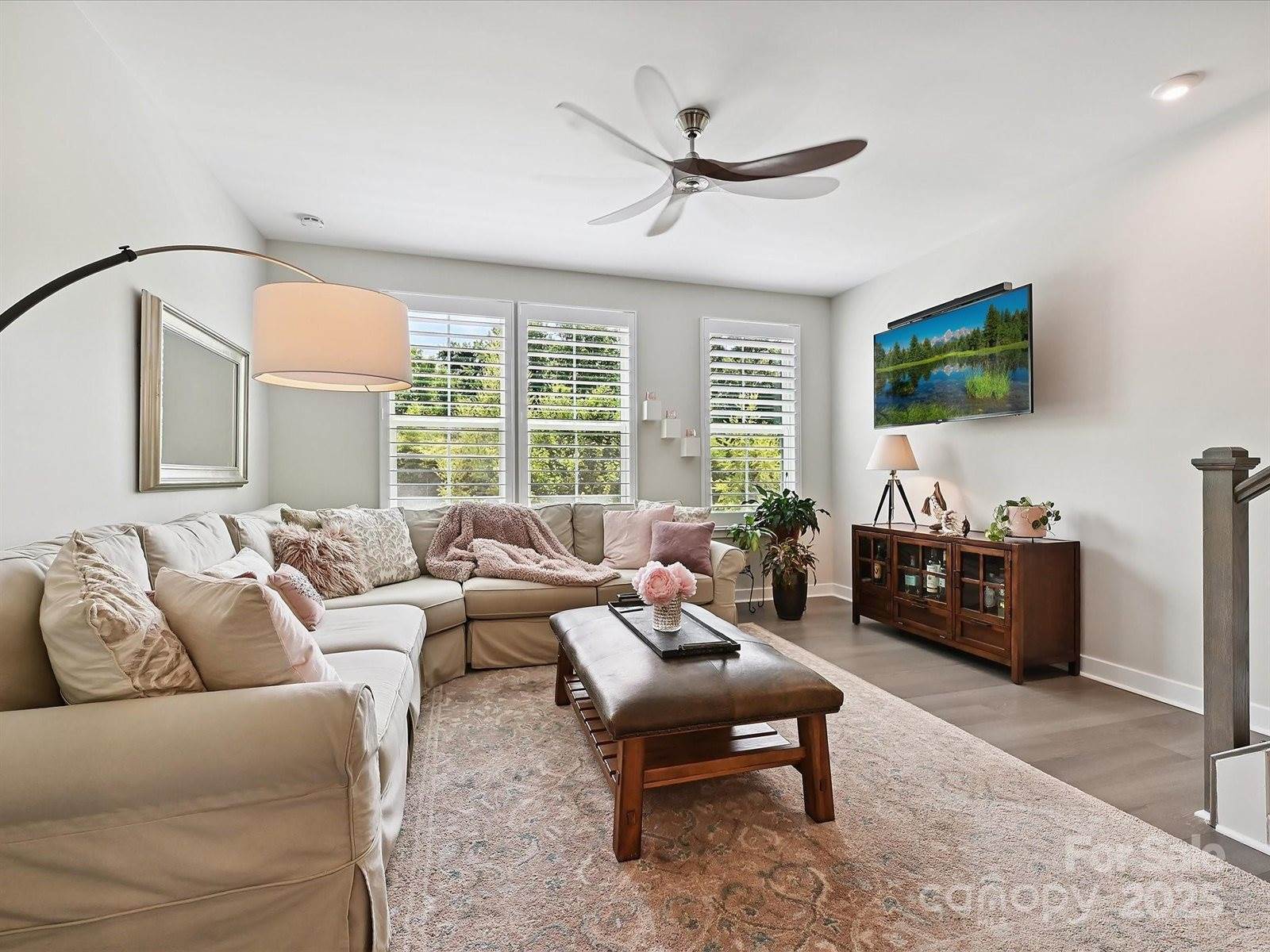 824 Broad River Lane, Charlotte, NC 28211