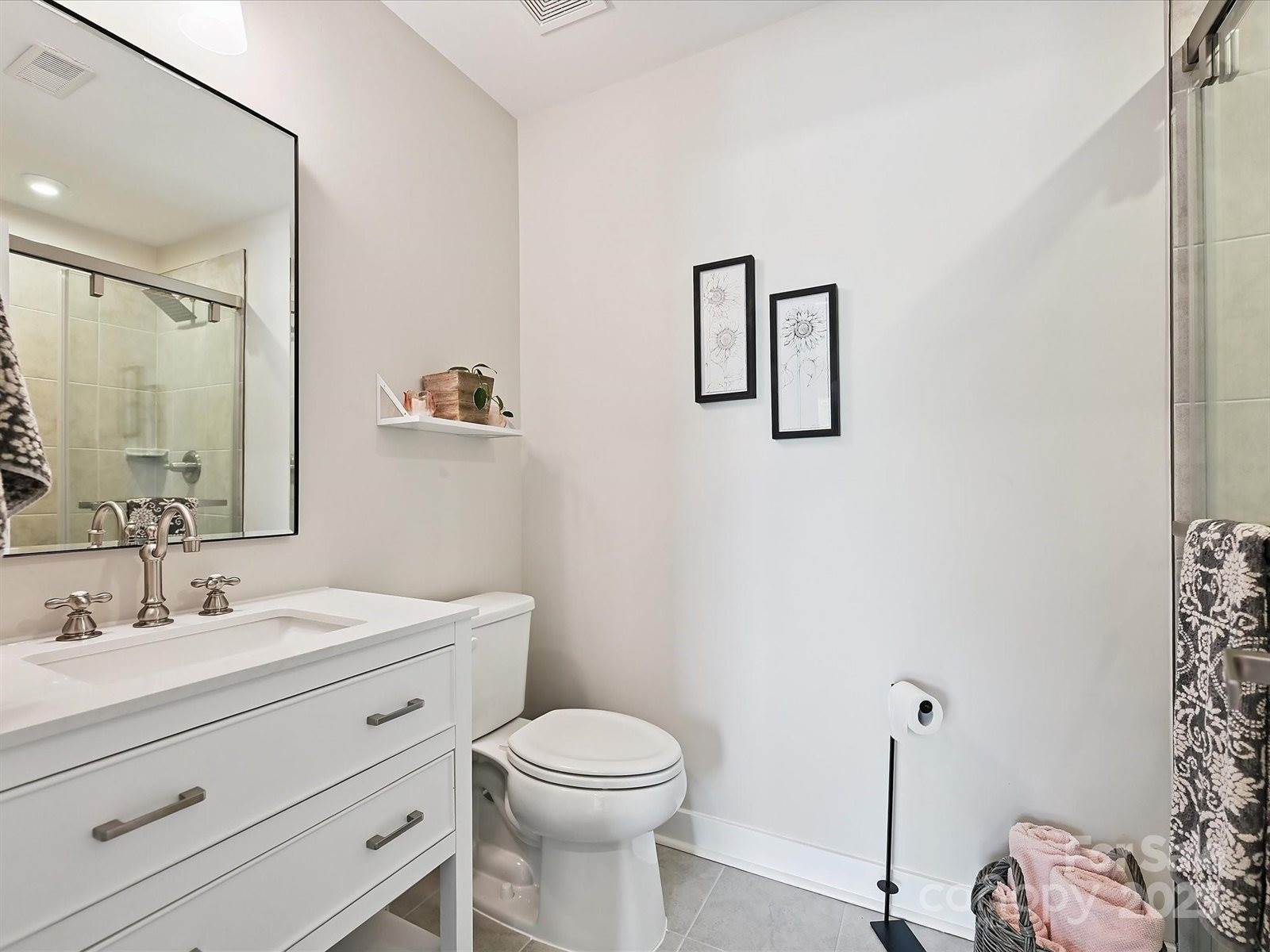 824 Broad River Lane, Charlotte, NC 28211