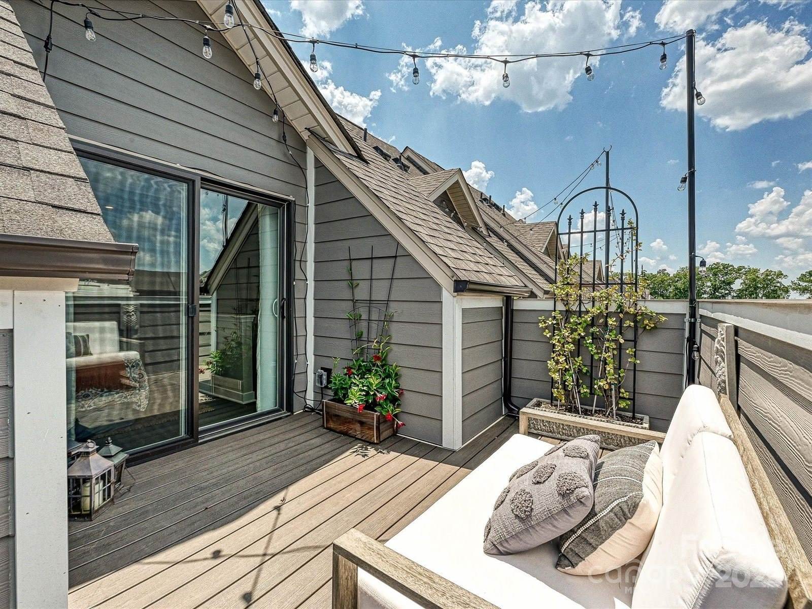 824 Broad River Lane, Charlotte, NC 28211