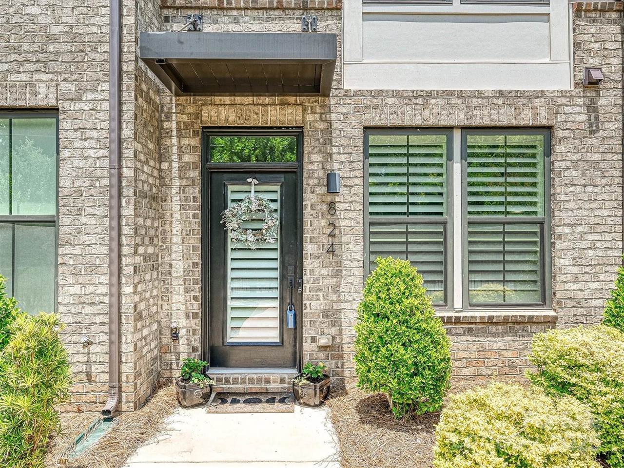 824 Broad River Lane, Charlotte, NC 28211