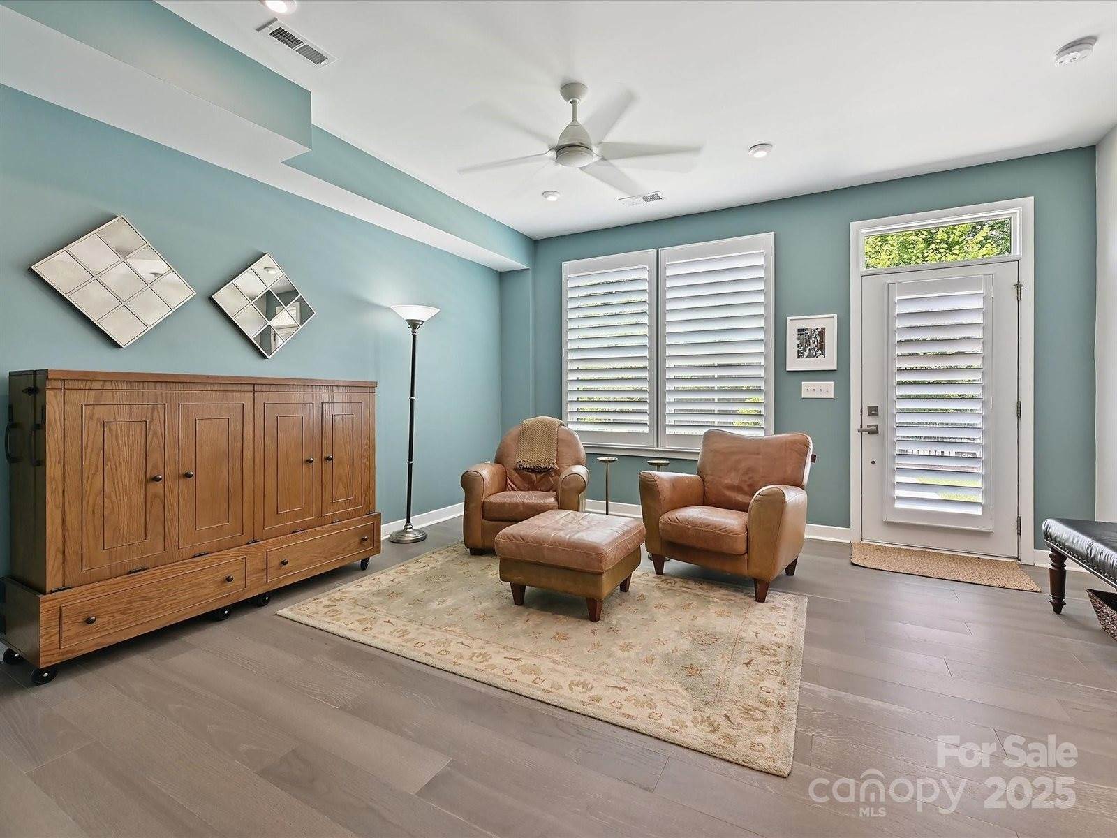 824 Broad River Lane, Charlotte, NC 28211