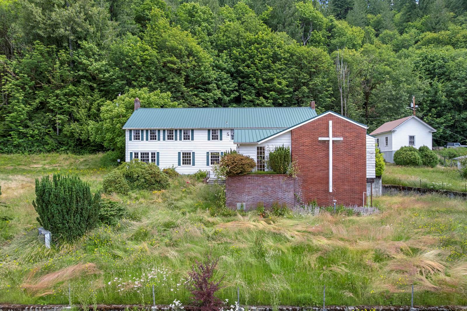 46372 East Main Street, Concrete, WA 98237