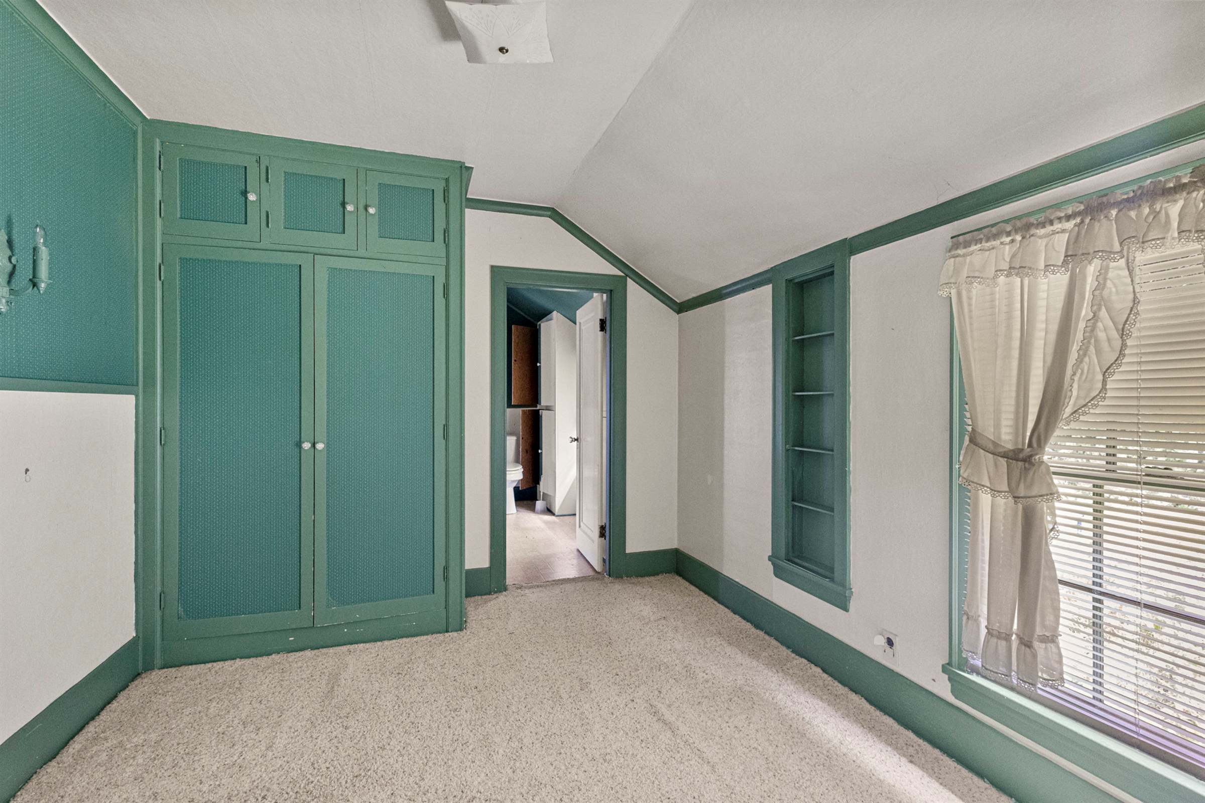 46372 East Main Street, Concrete, WA 98237