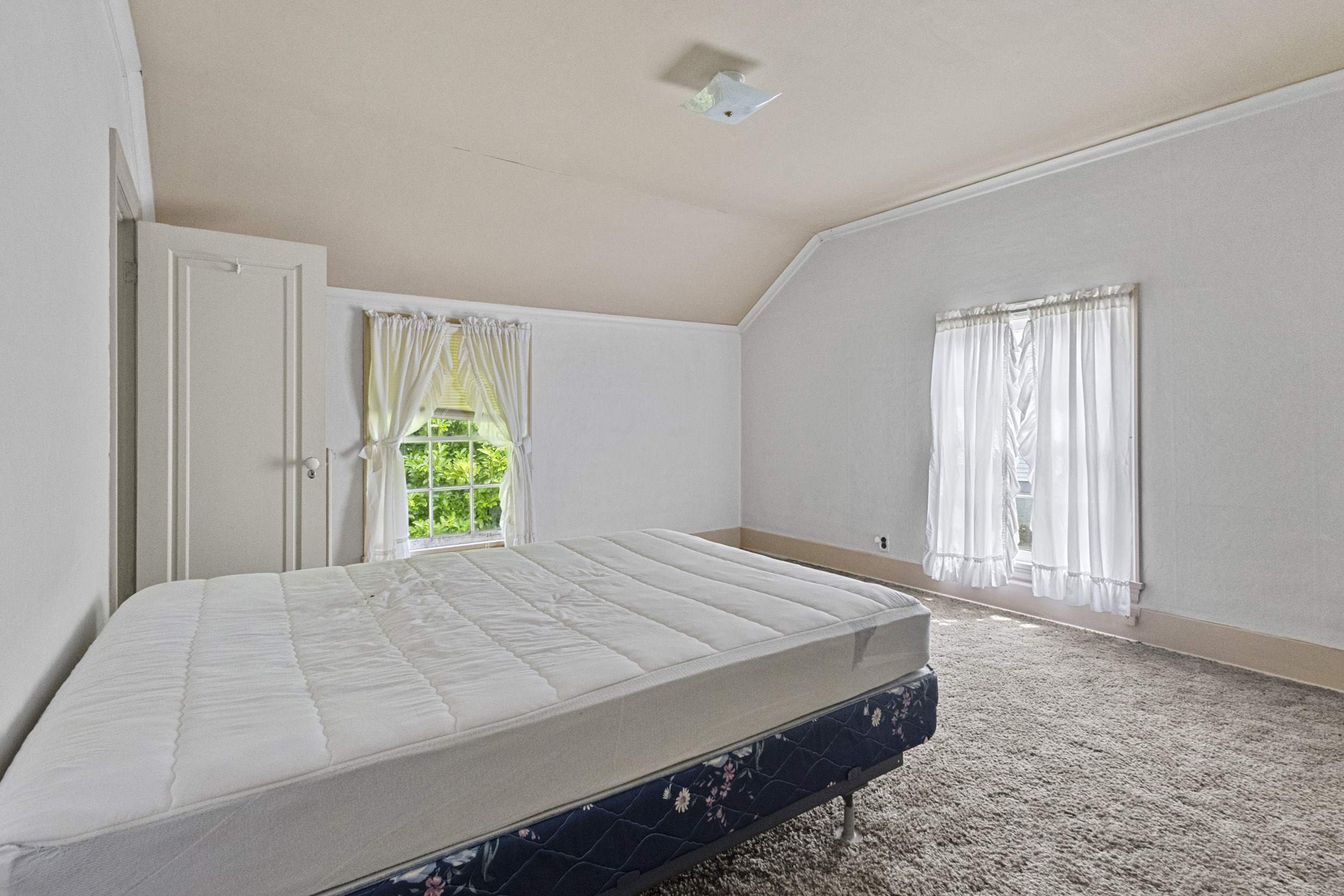 46372 East Main Street, Concrete, WA 98237