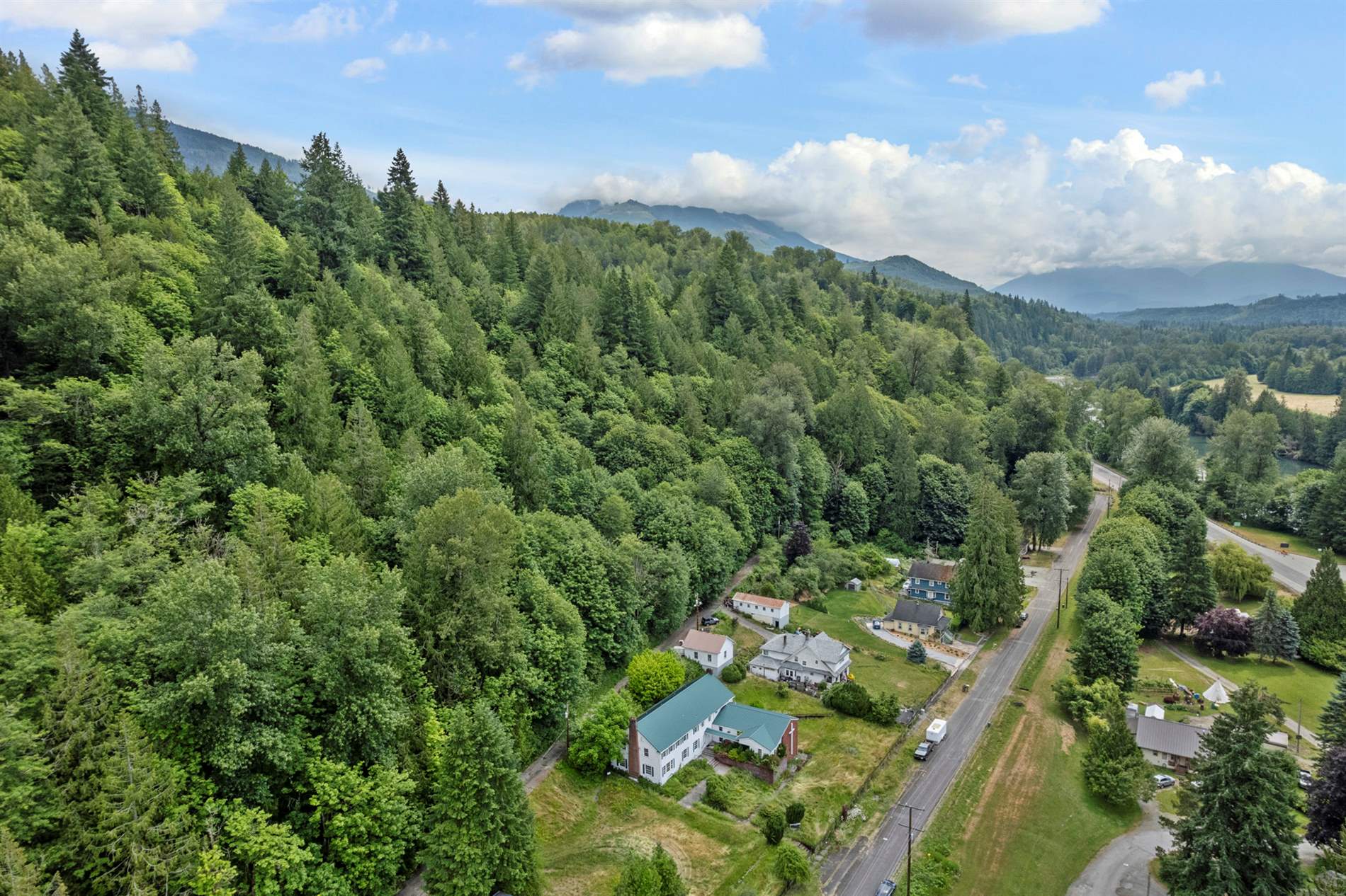 46372 East Main Street, Concrete, WA 98237