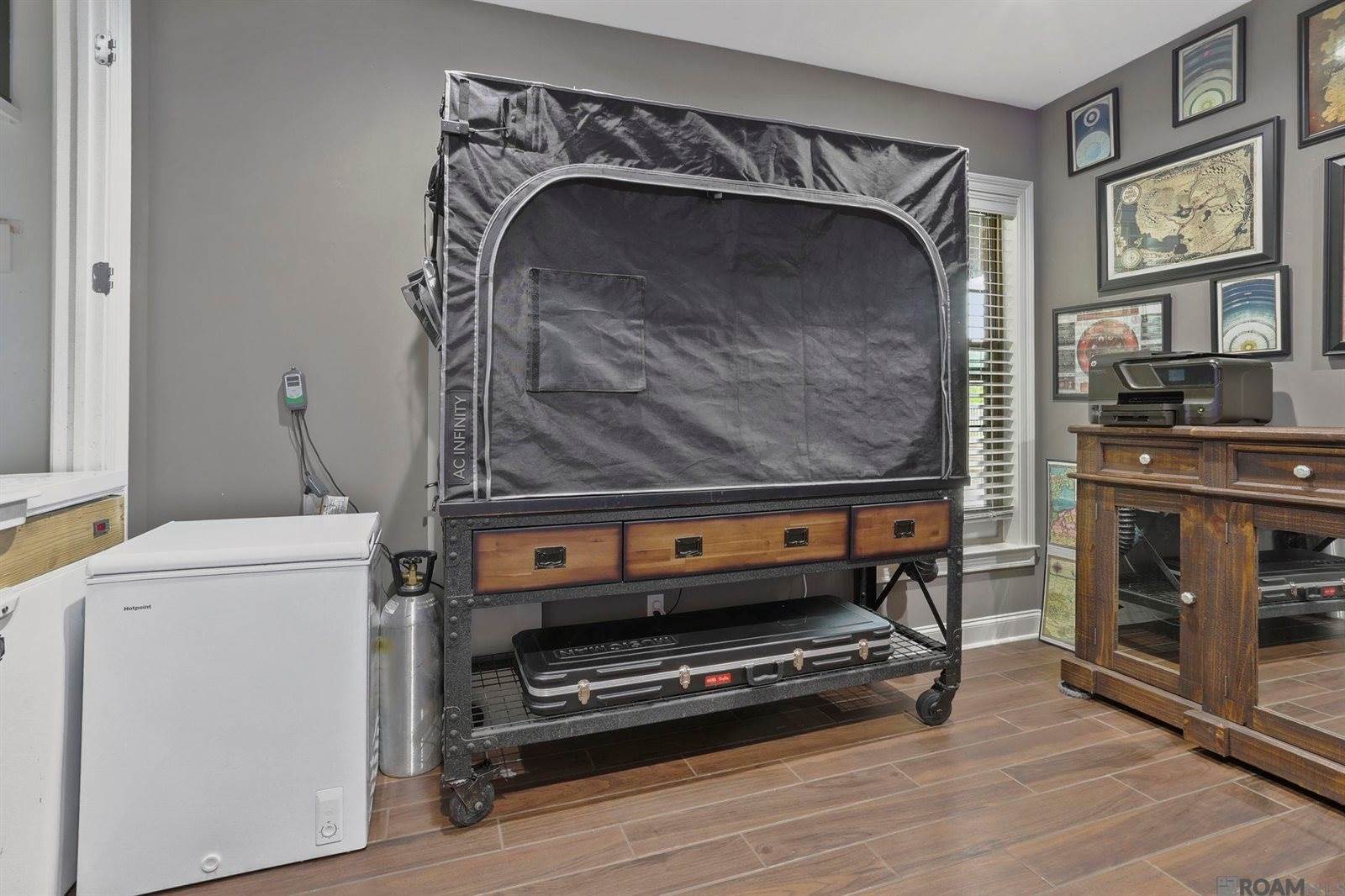 14188 Della Marchand Rd, Gonzales, LA 70737