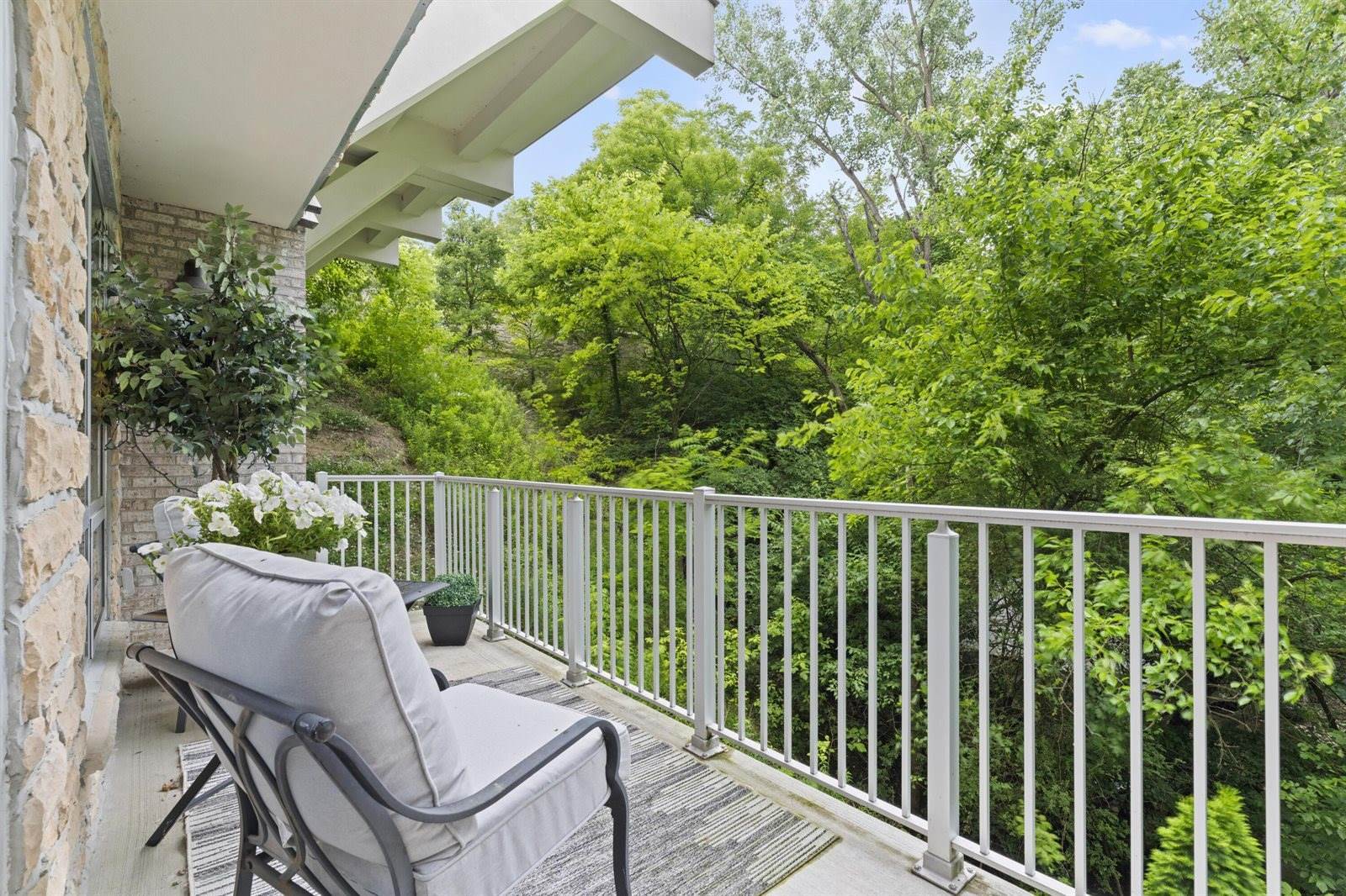 105 North Riverview Street, Dublin, OH 43017