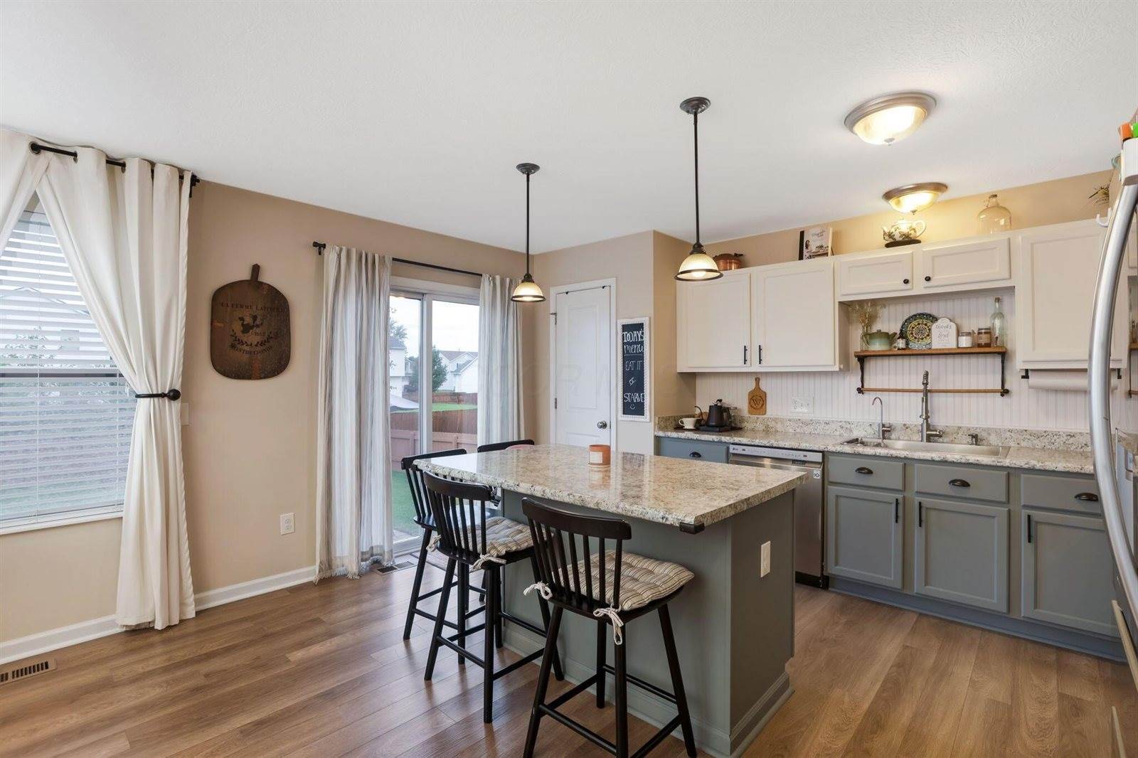 579 Virginia Street, Ashville, OH 43103