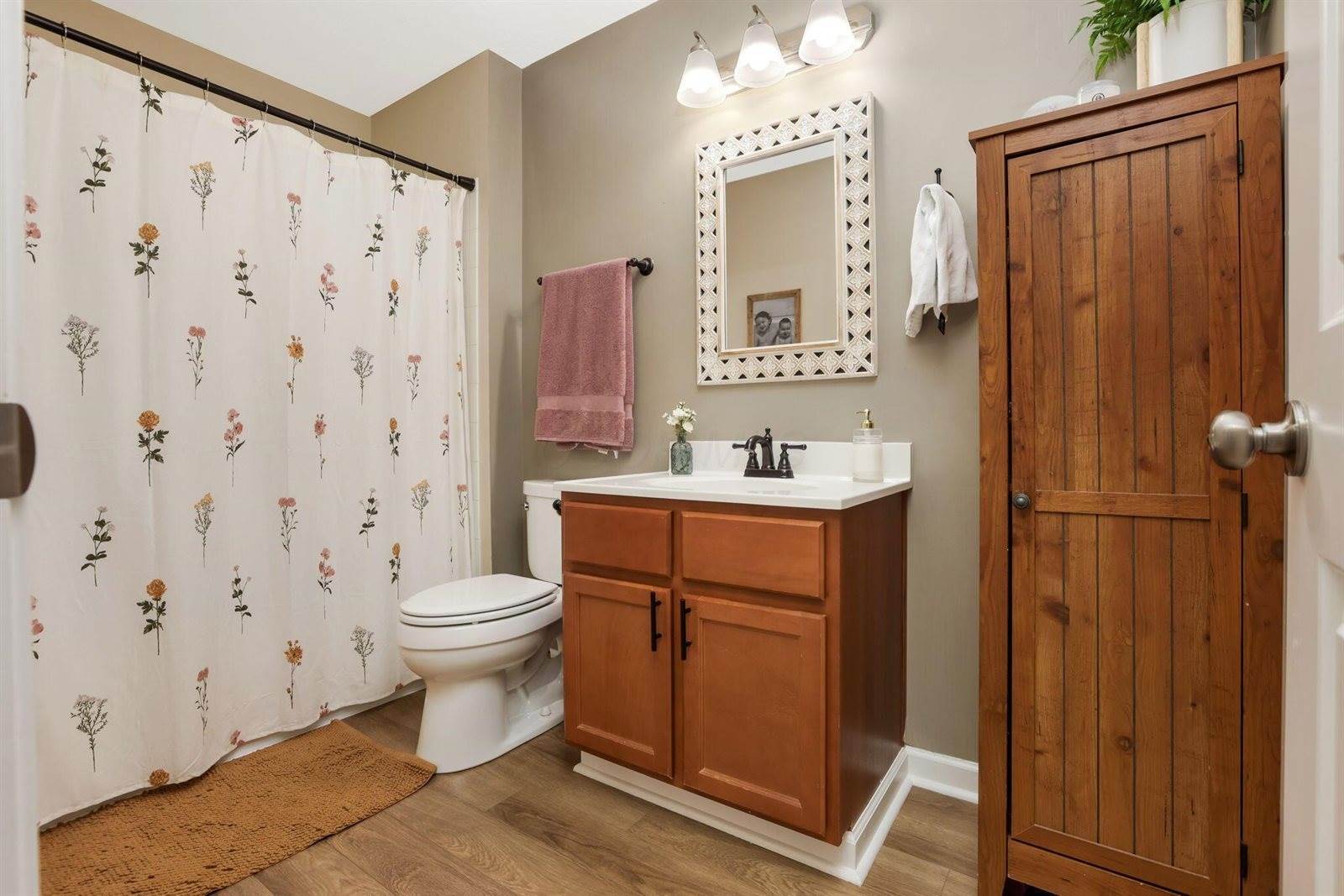 579 Virginia Street, Ashville, OH 43103