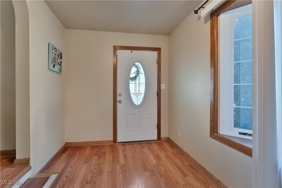 556 Poland Avenue, Struthers, OH 44471