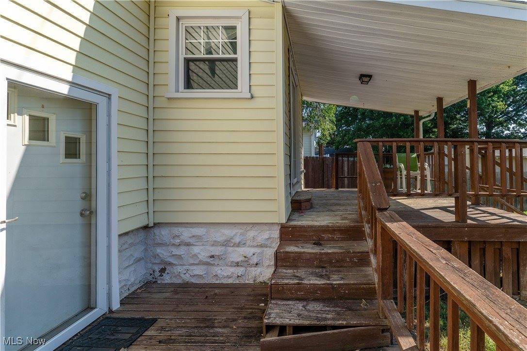 556 Poland Avenue, Struthers, OH 44471