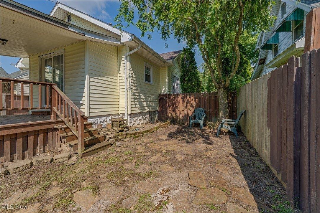 556 Poland Avenue, Struthers, OH 44471