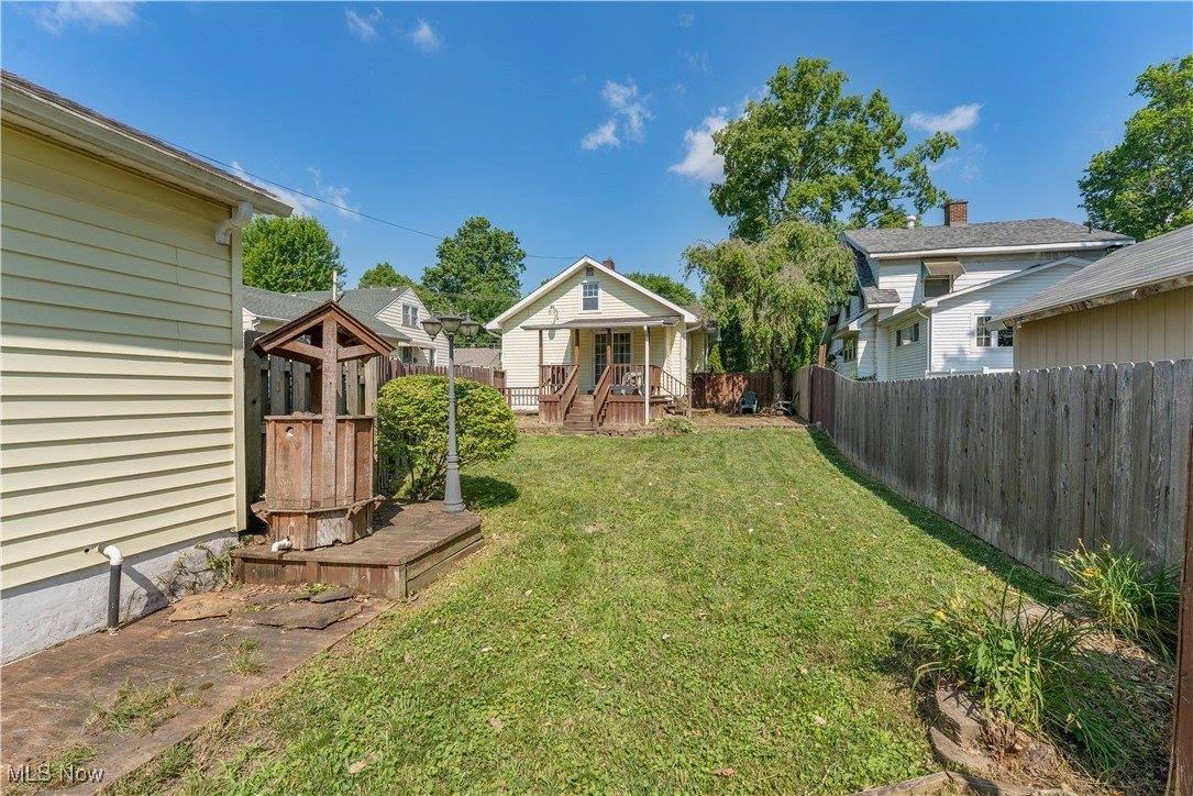 556 Poland Avenue, Struthers, OH 44471