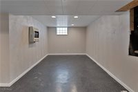 556 Poland Avenue, Struthers, OH 44471